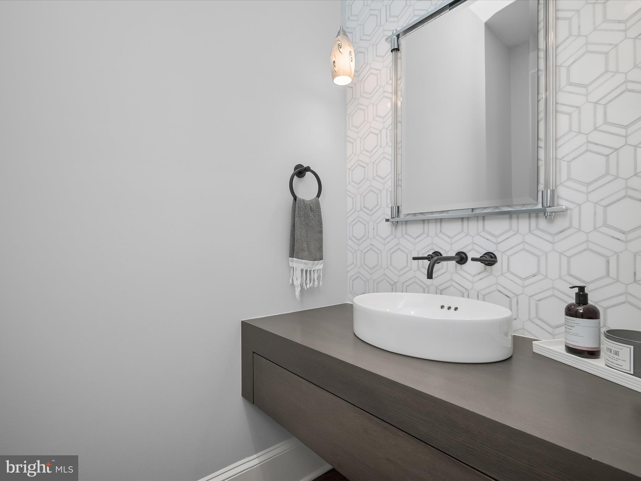 RIVERWOOD - Residential