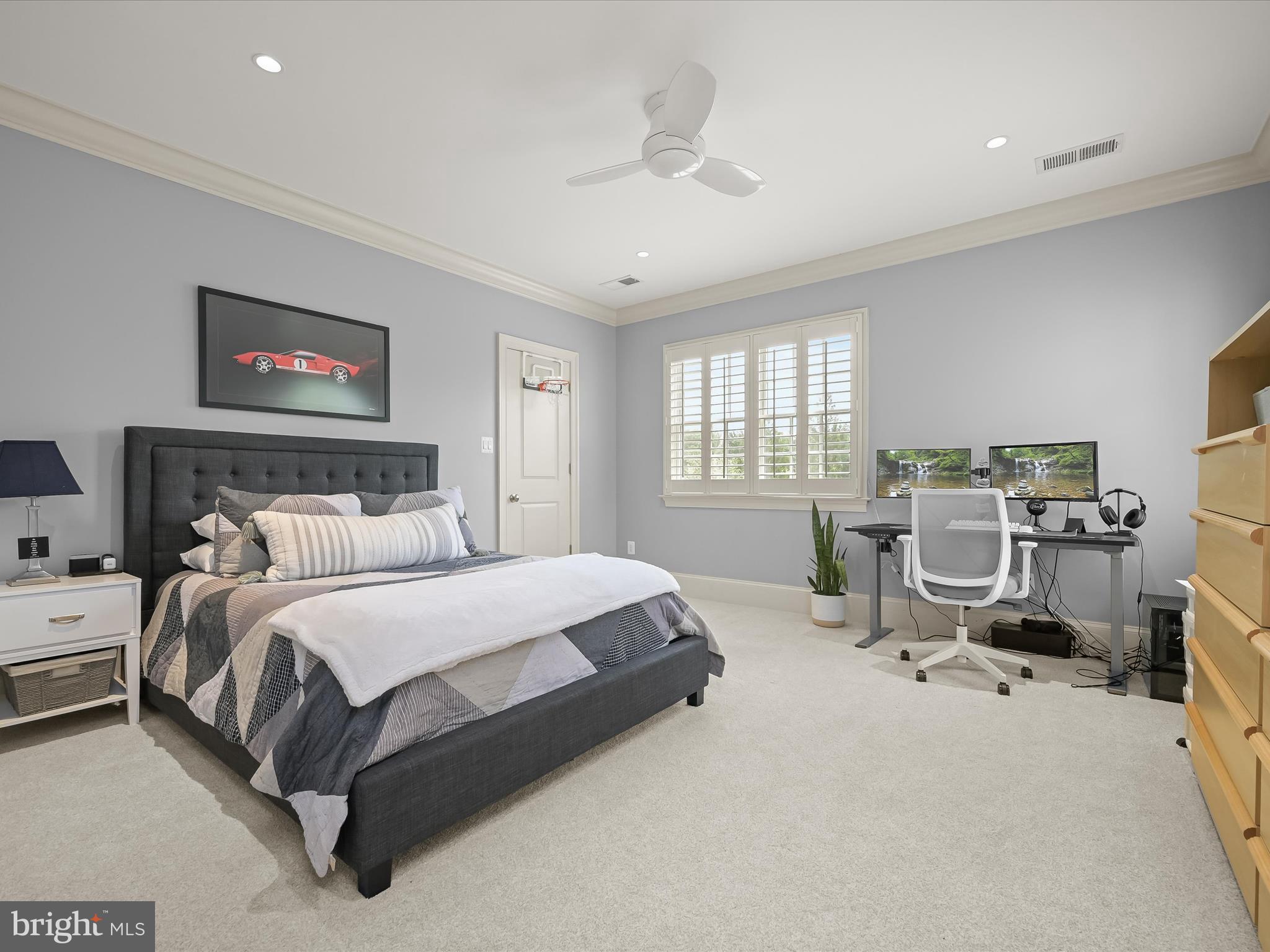 RIVERWOOD - Residential