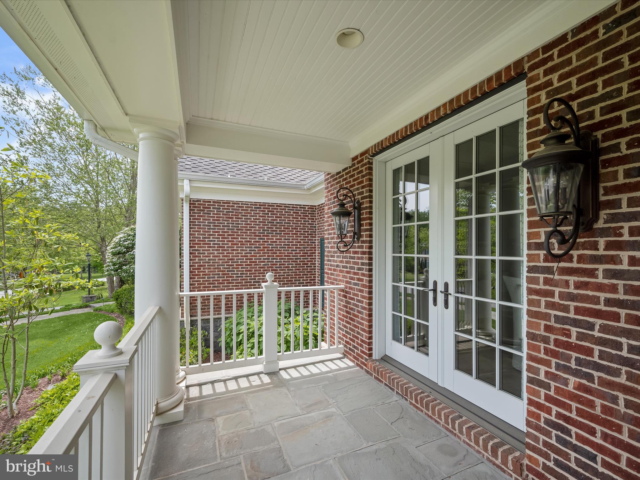 RIVERWOOD - Residential