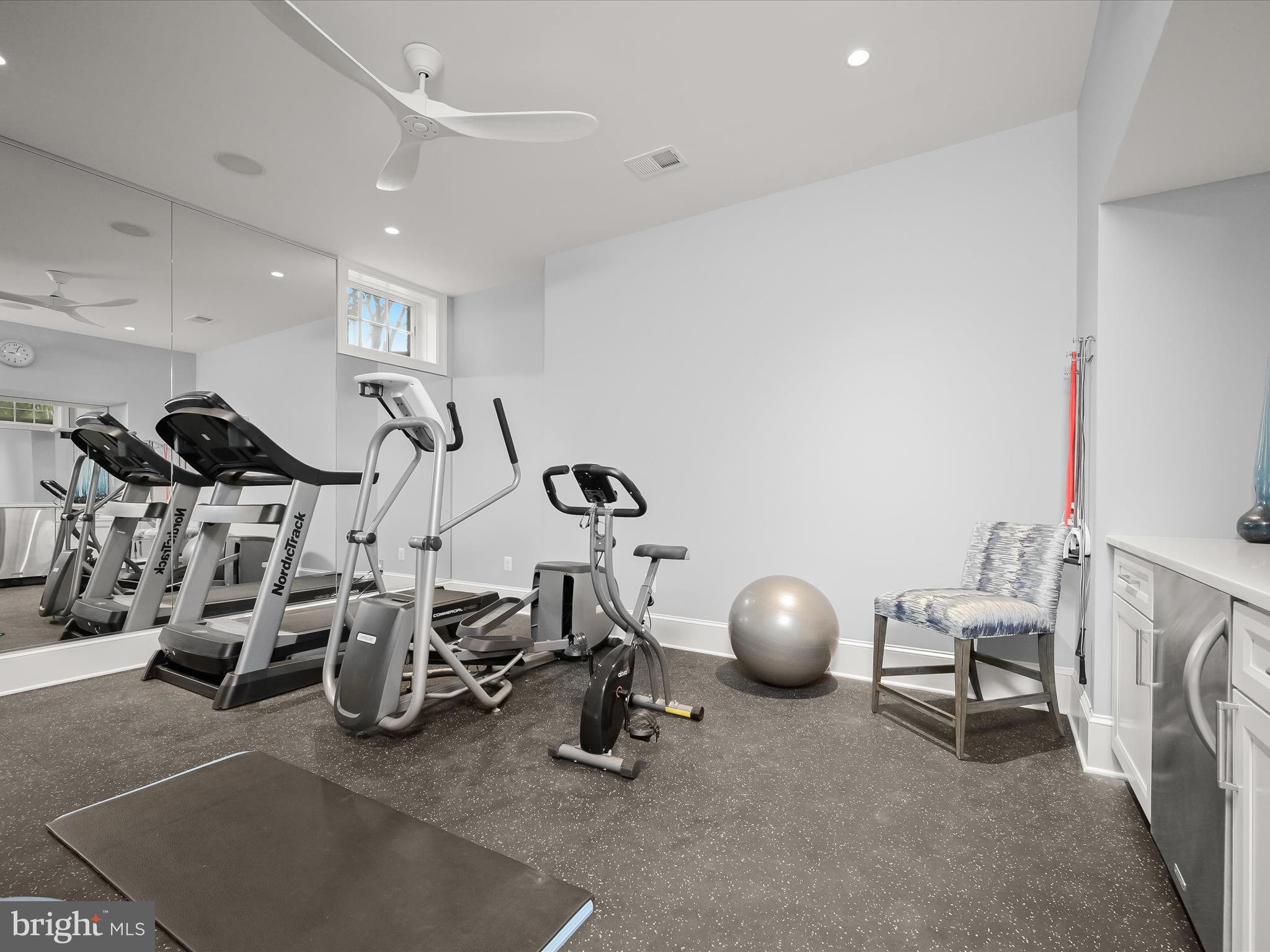 RIVERWOOD - Residential