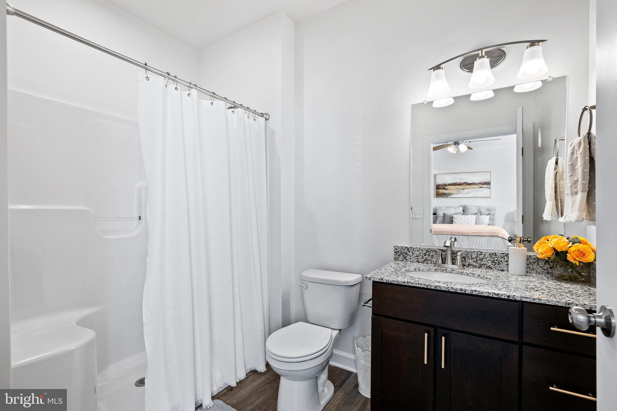 FRANKLIN SQUARE - Residential Lease