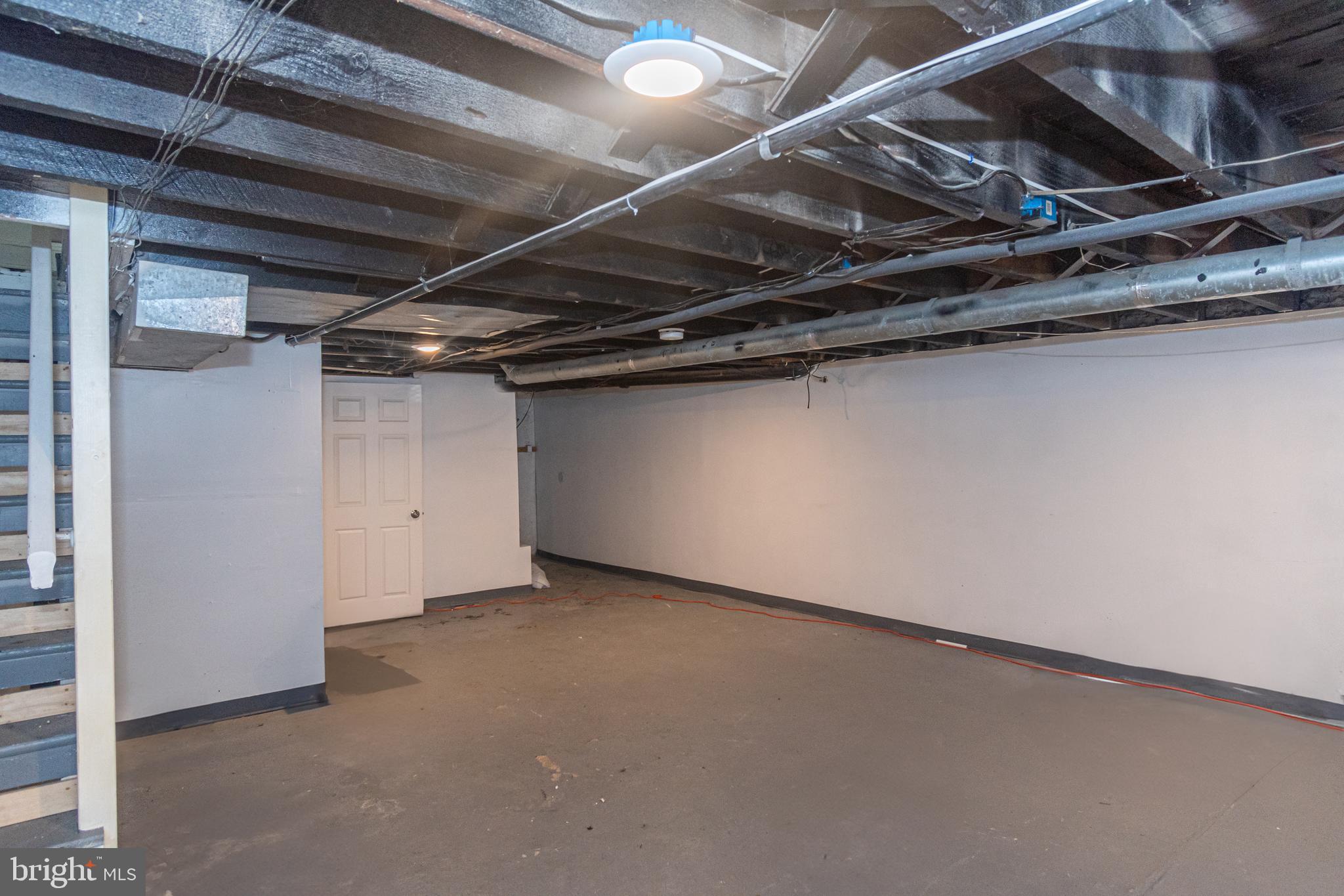 EDMONDSON VIILLAGE - Residential Lease