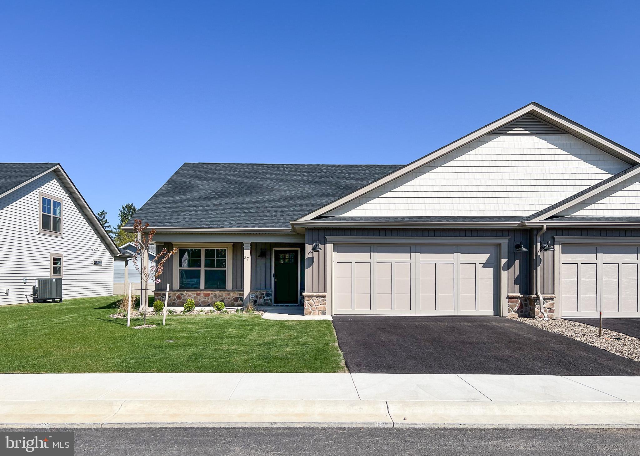 THE VILLAS AT WARM SPRINGS - Residential