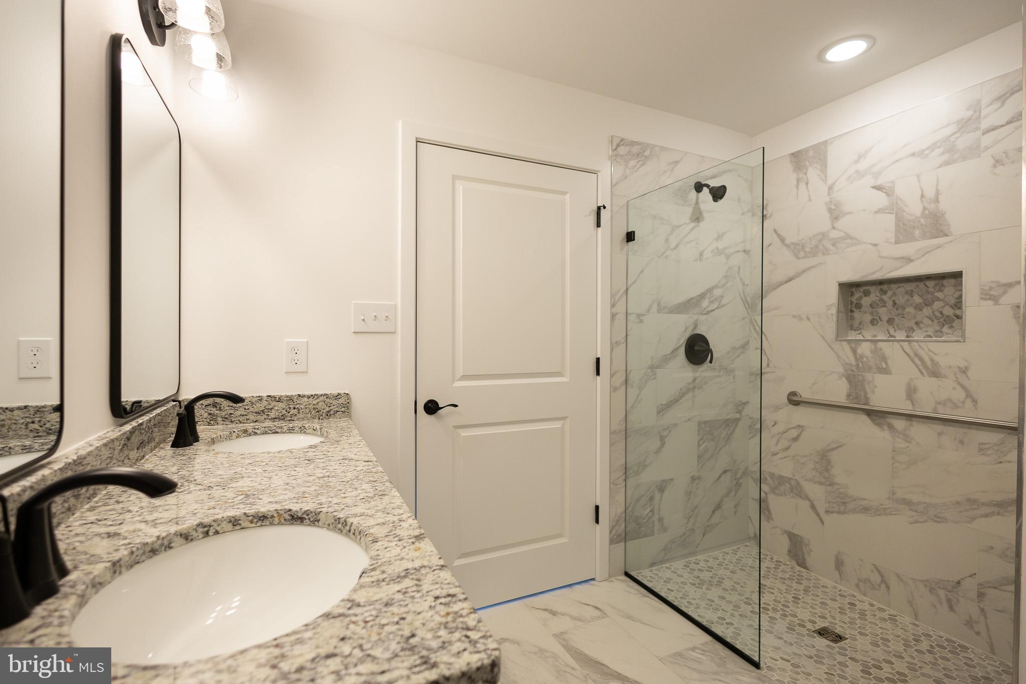 THE VILLAS AT WARM SPRINGS - Residential