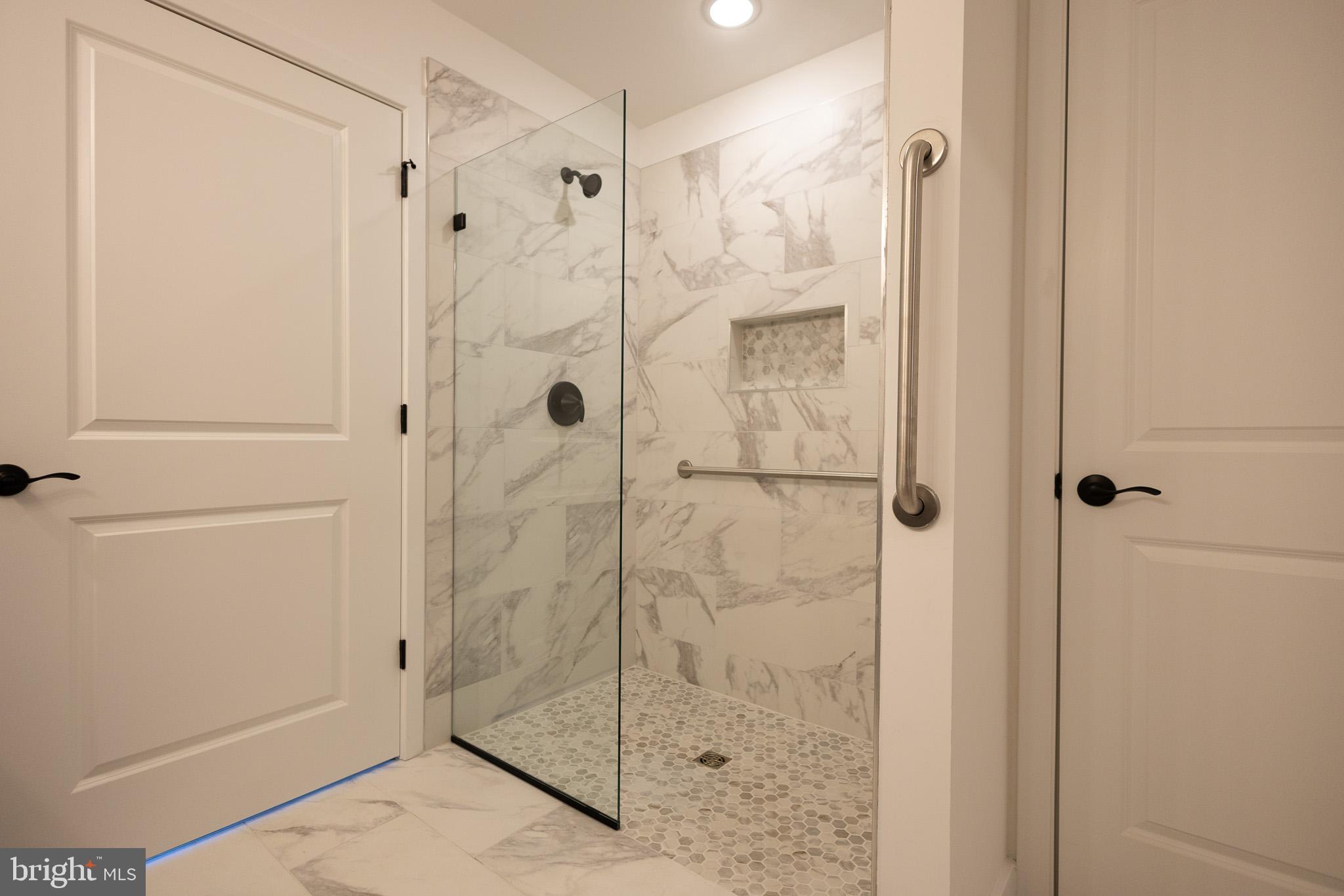 THE VILLAS AT WARM SPRINGS - Residential