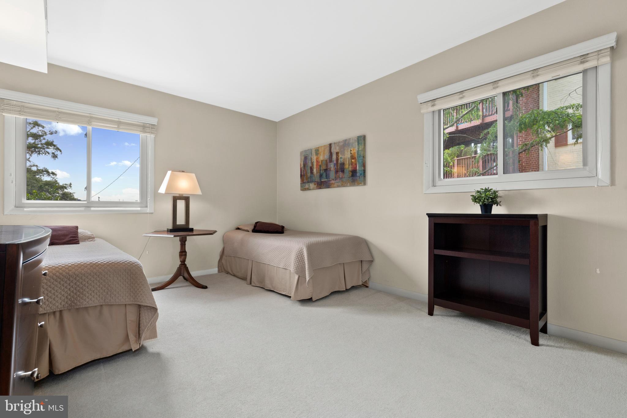 SEMINARY WALK - Residential