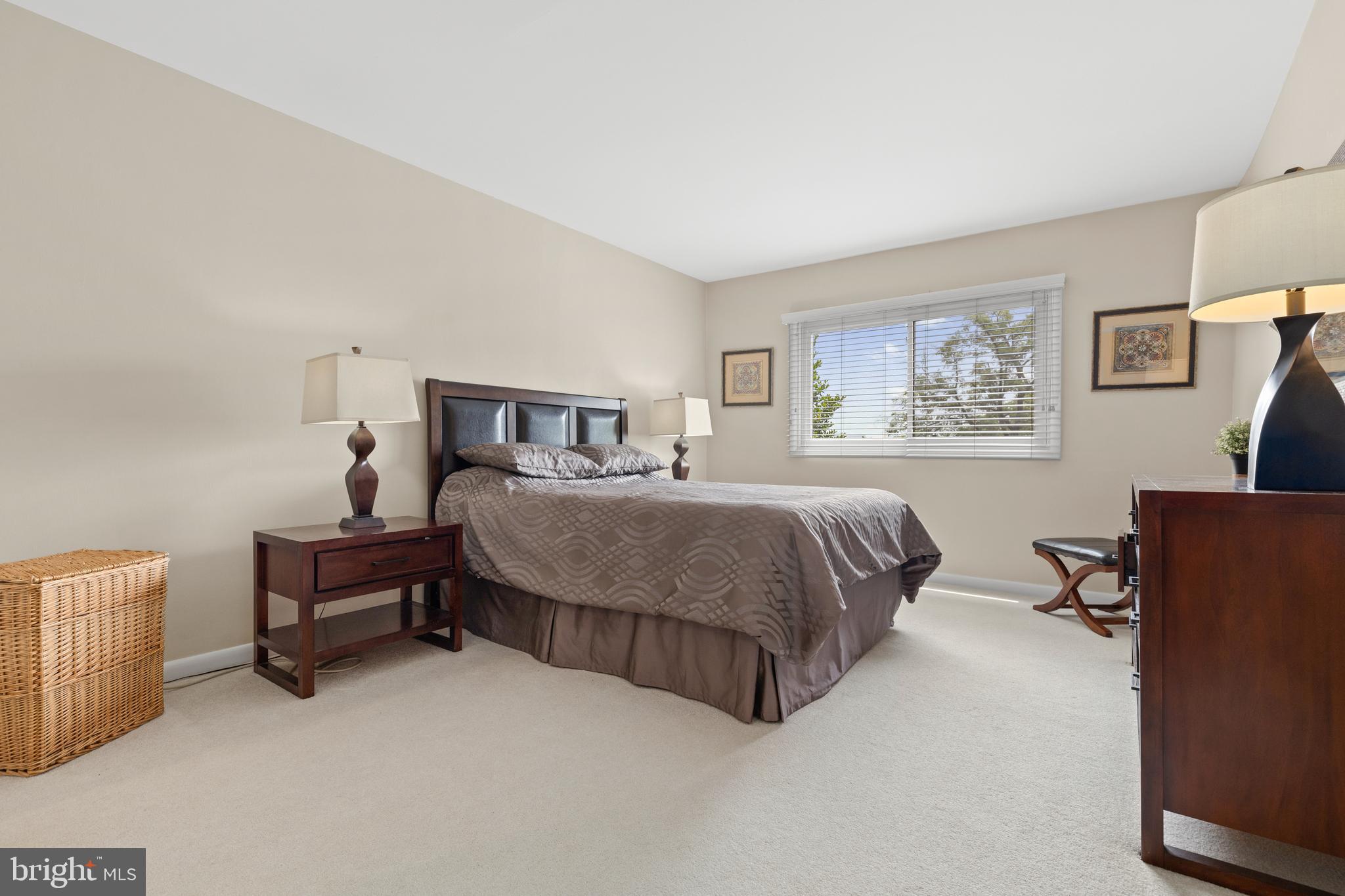 SEMINARY WALK - Residential