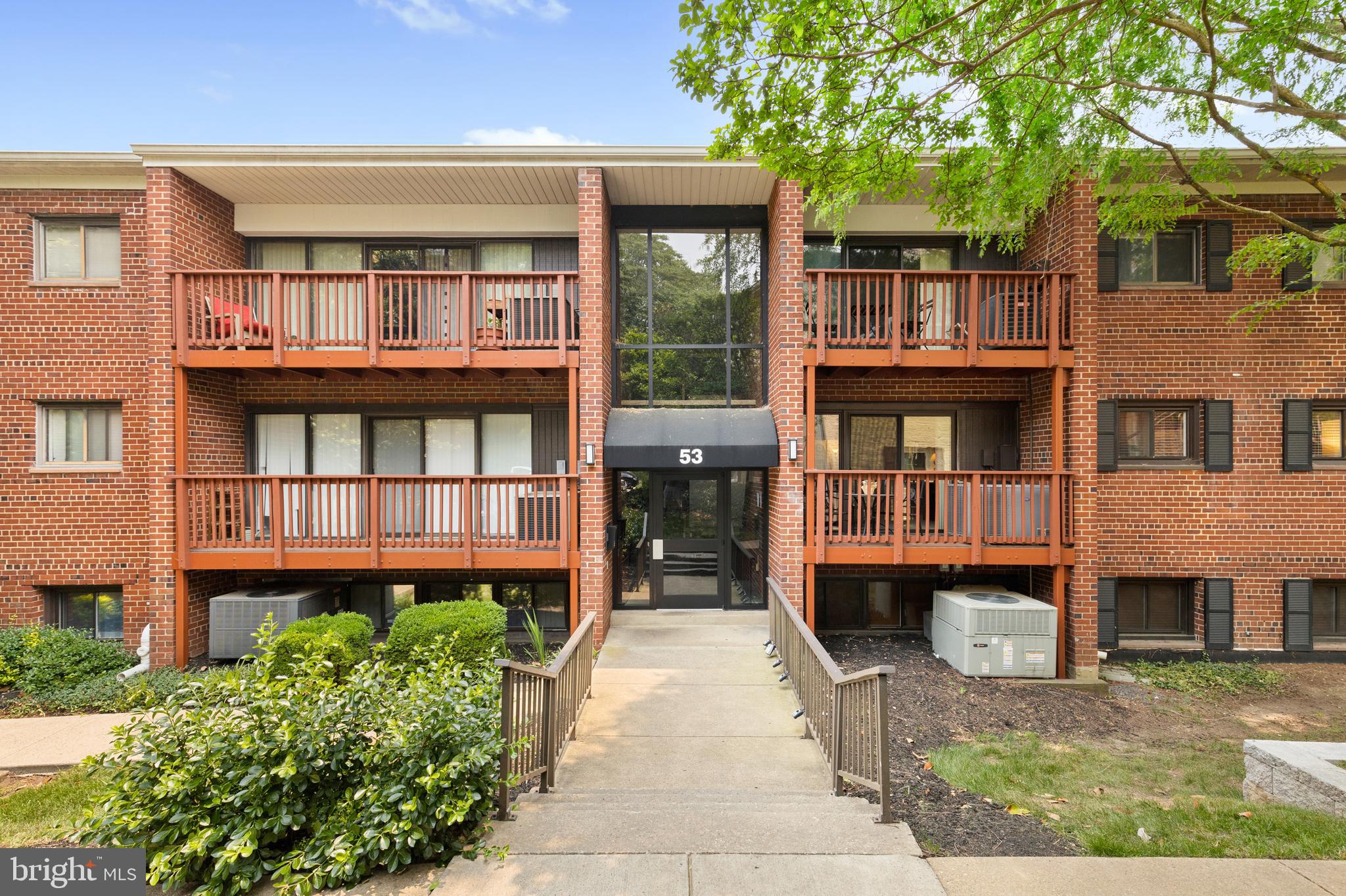 SEMINARY WALK - Residential