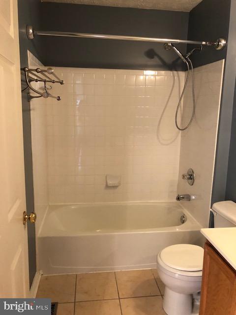 ASBURY WOODS - Residential Lease