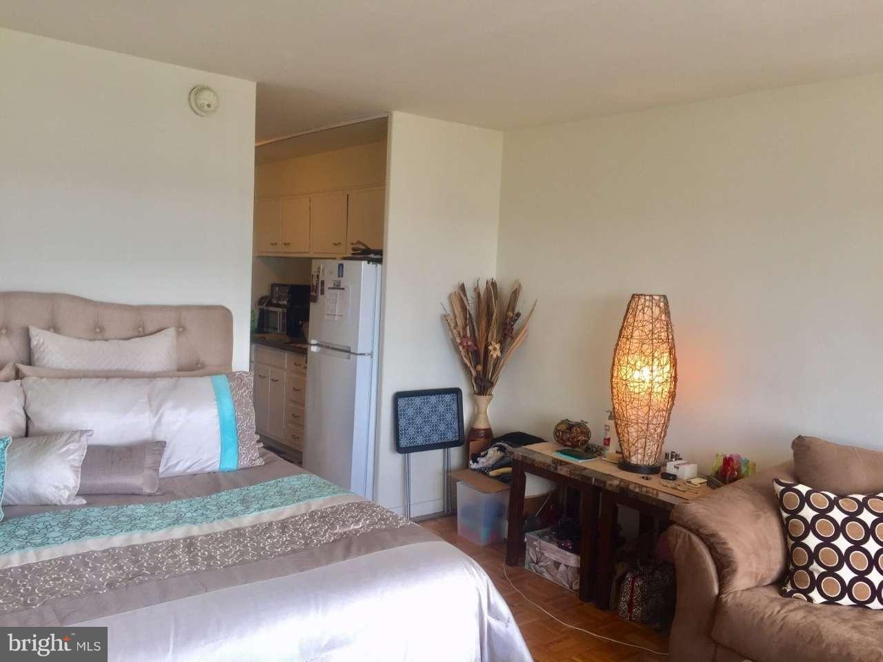 WASHINGTON SQ - Residential Lease