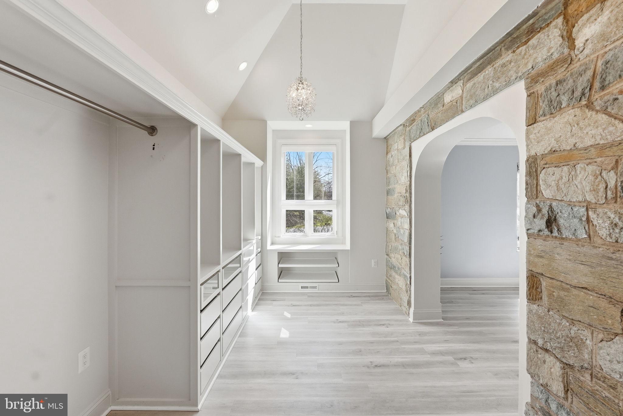 BURNING TREE ESTATES - Residential