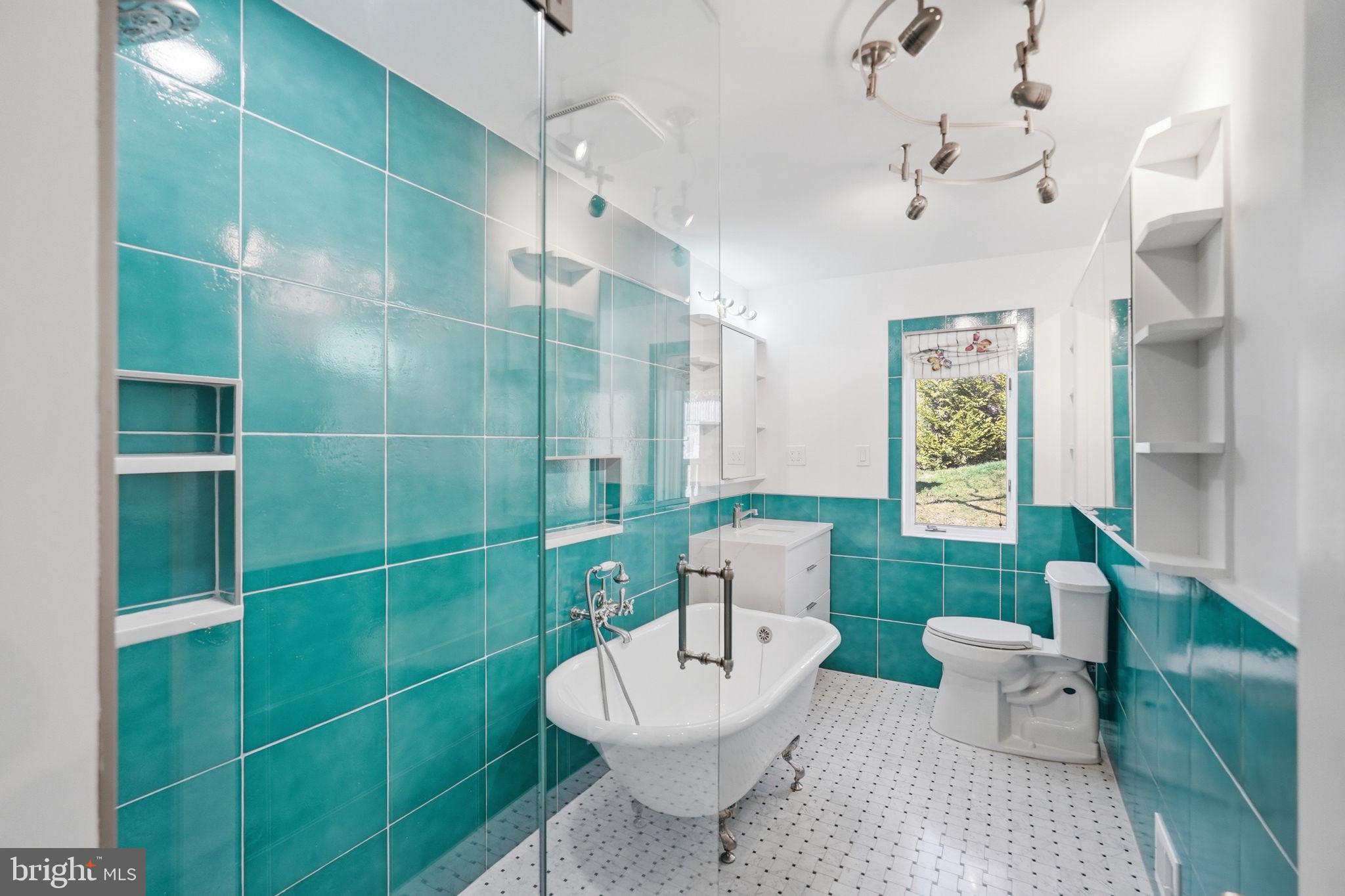 BURNING TREE ESTATES - Residential