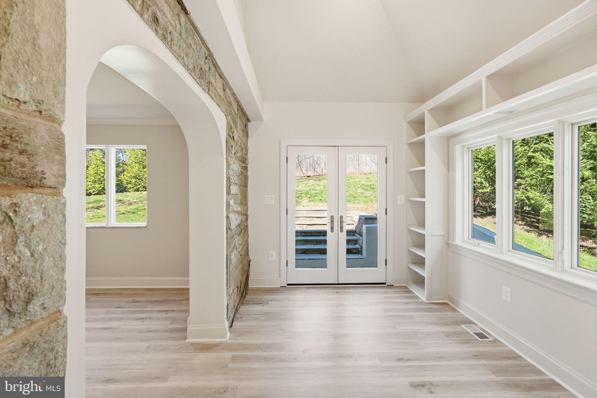 BURNING TREE ESTATES - Residential