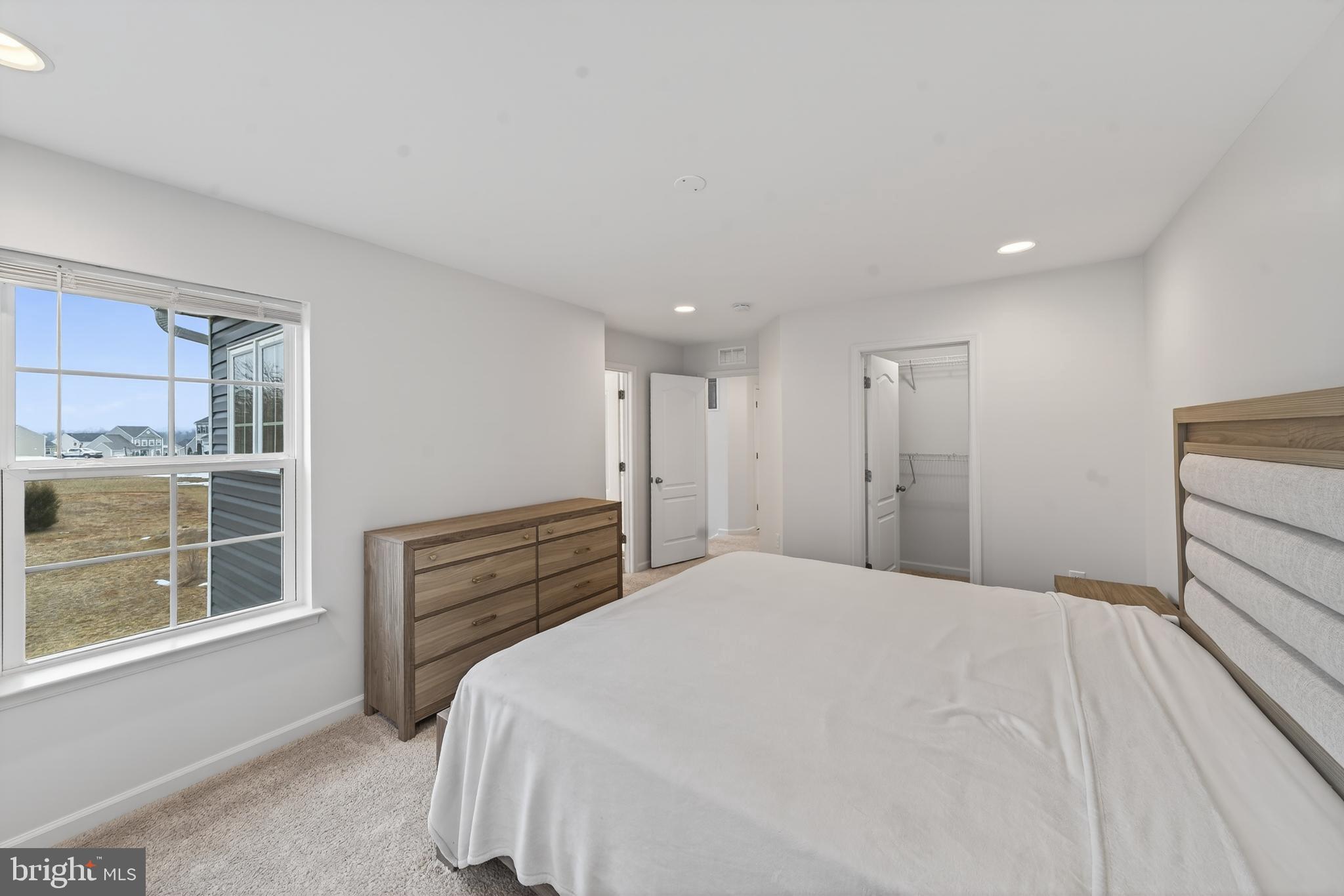 ARCHERS ROCK - Residential Lease