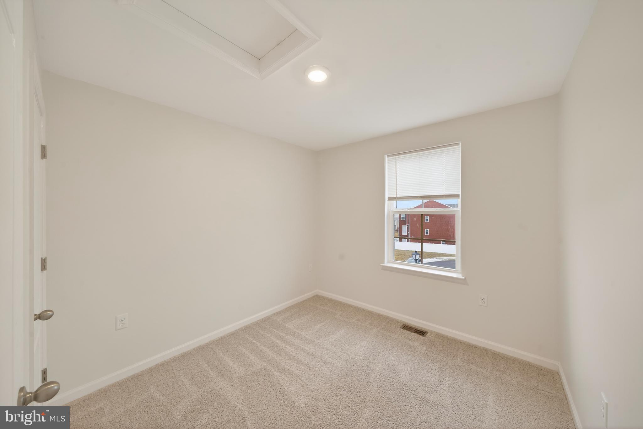 ARCHERS ROCK - Residential Lease