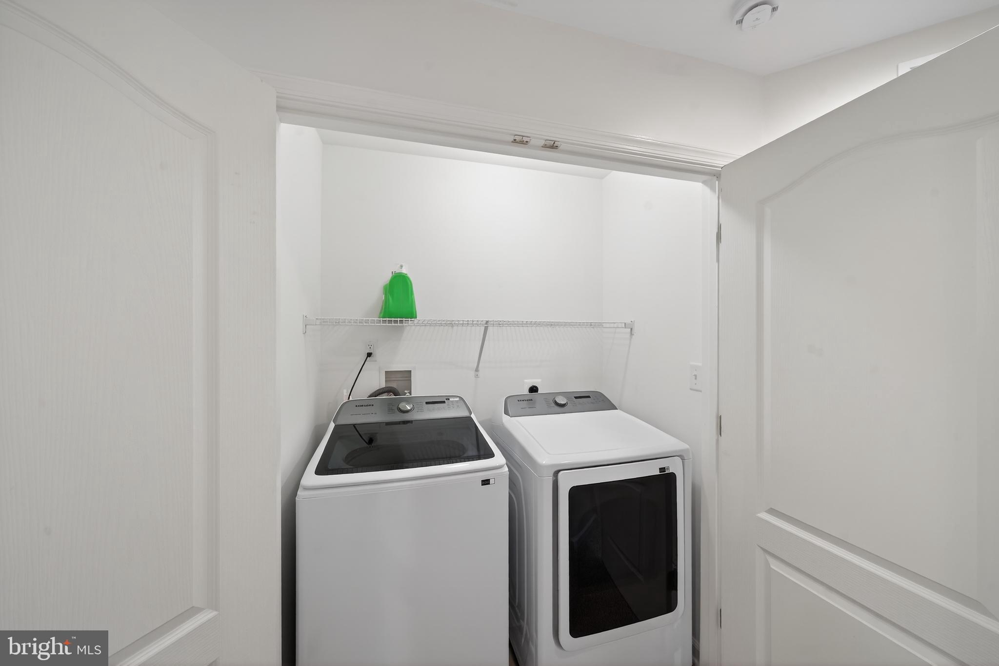 ARCHERS ROCK - Residential Lease