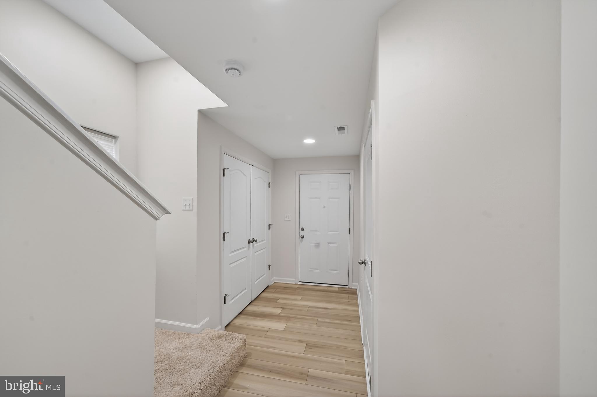 ARCHERS ROCK - Residential Lease