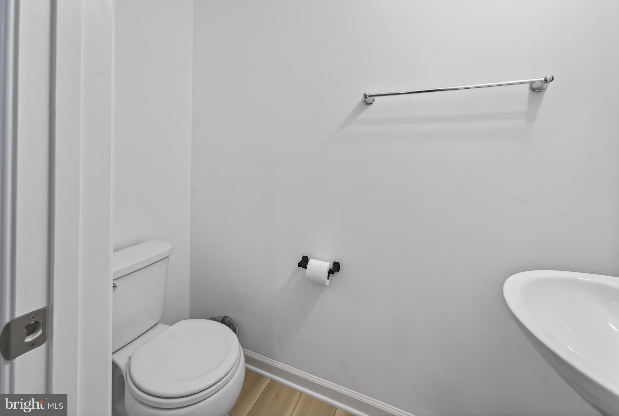 ARCHERS ROCK - Residential Lease