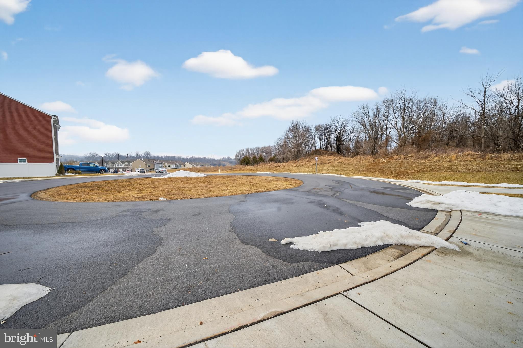 ARCHERS ROCK - Residential Lease