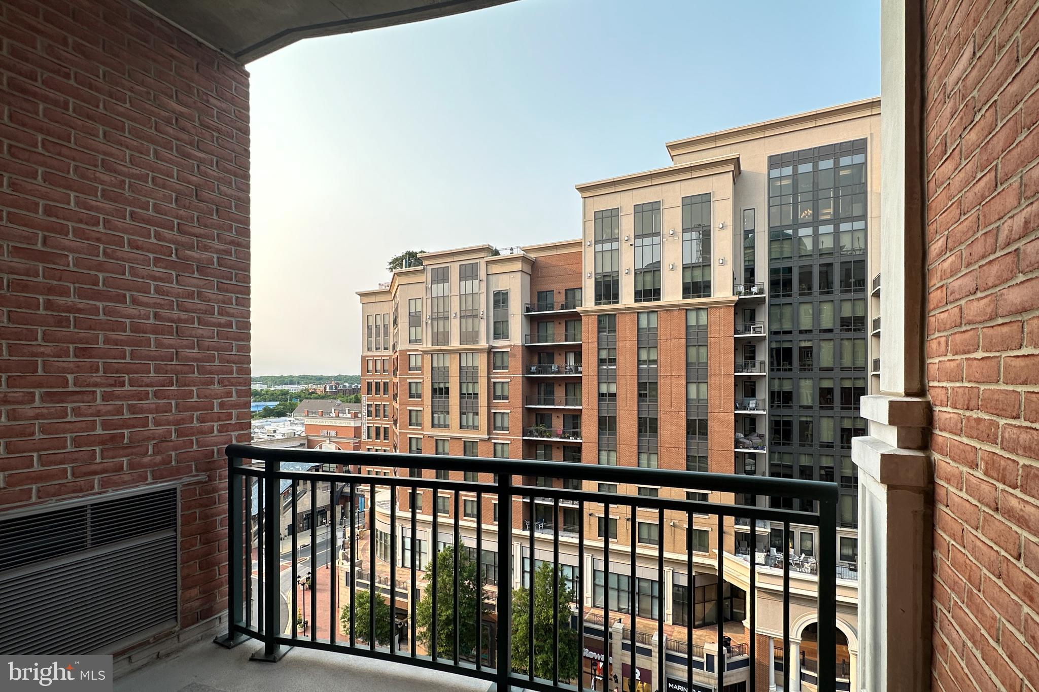 GRANDVIEW AT ANNAPOLIS TOWNE CENTRE - Residential