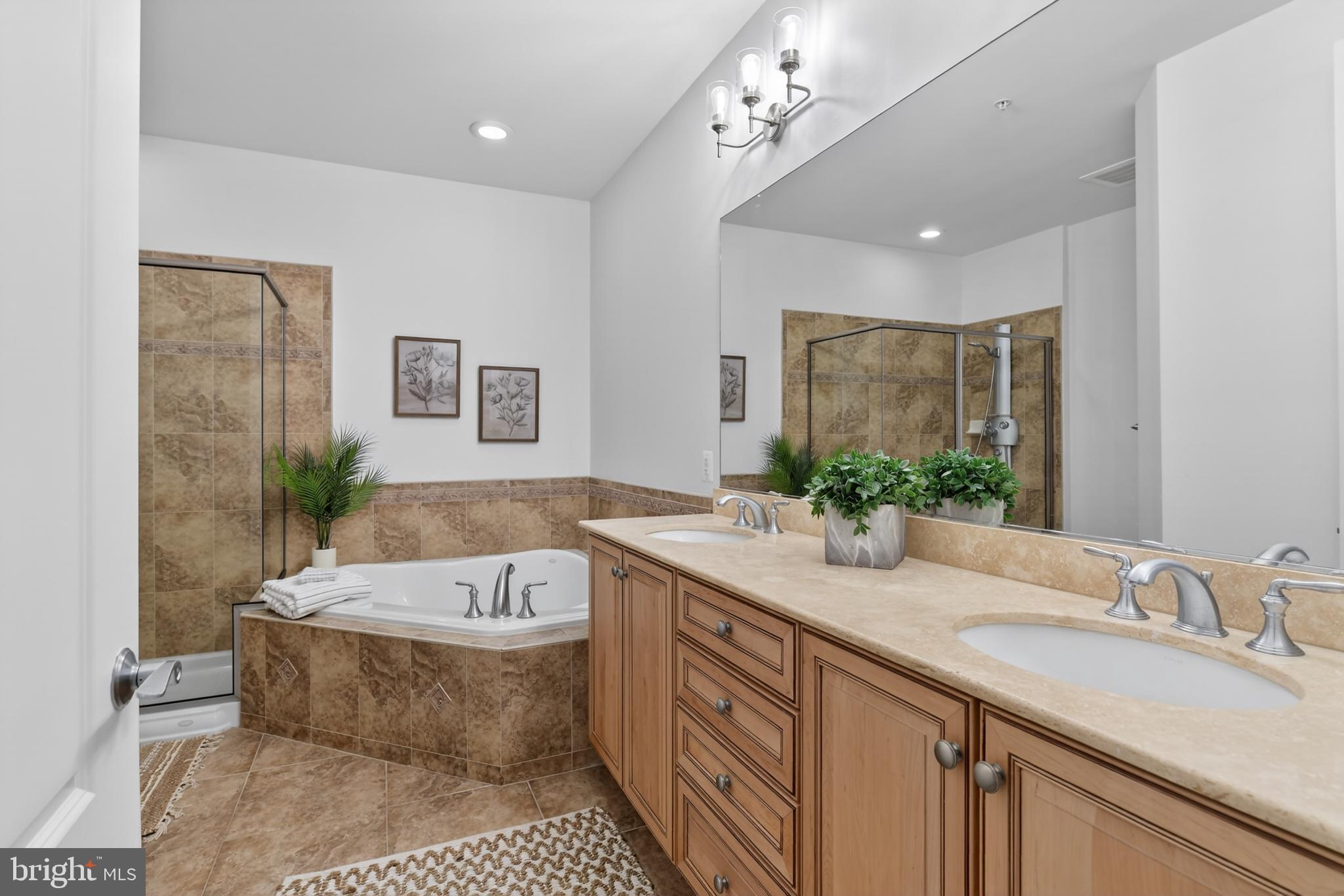 GRANDVIEW AT ANNAPOLIS TOWNE CENTRE - Residential