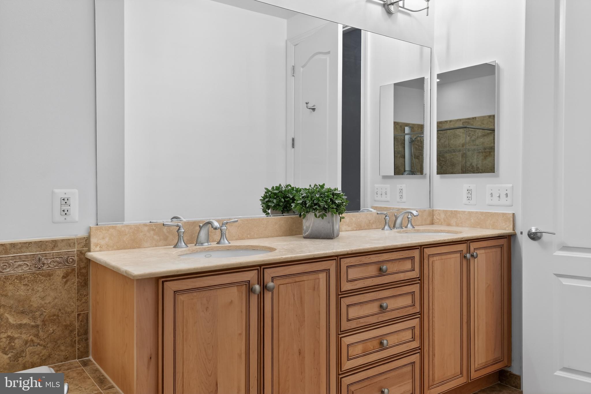 GRANDVIEW AT ANNAPOLIS TOWNE CENTRE - Residential