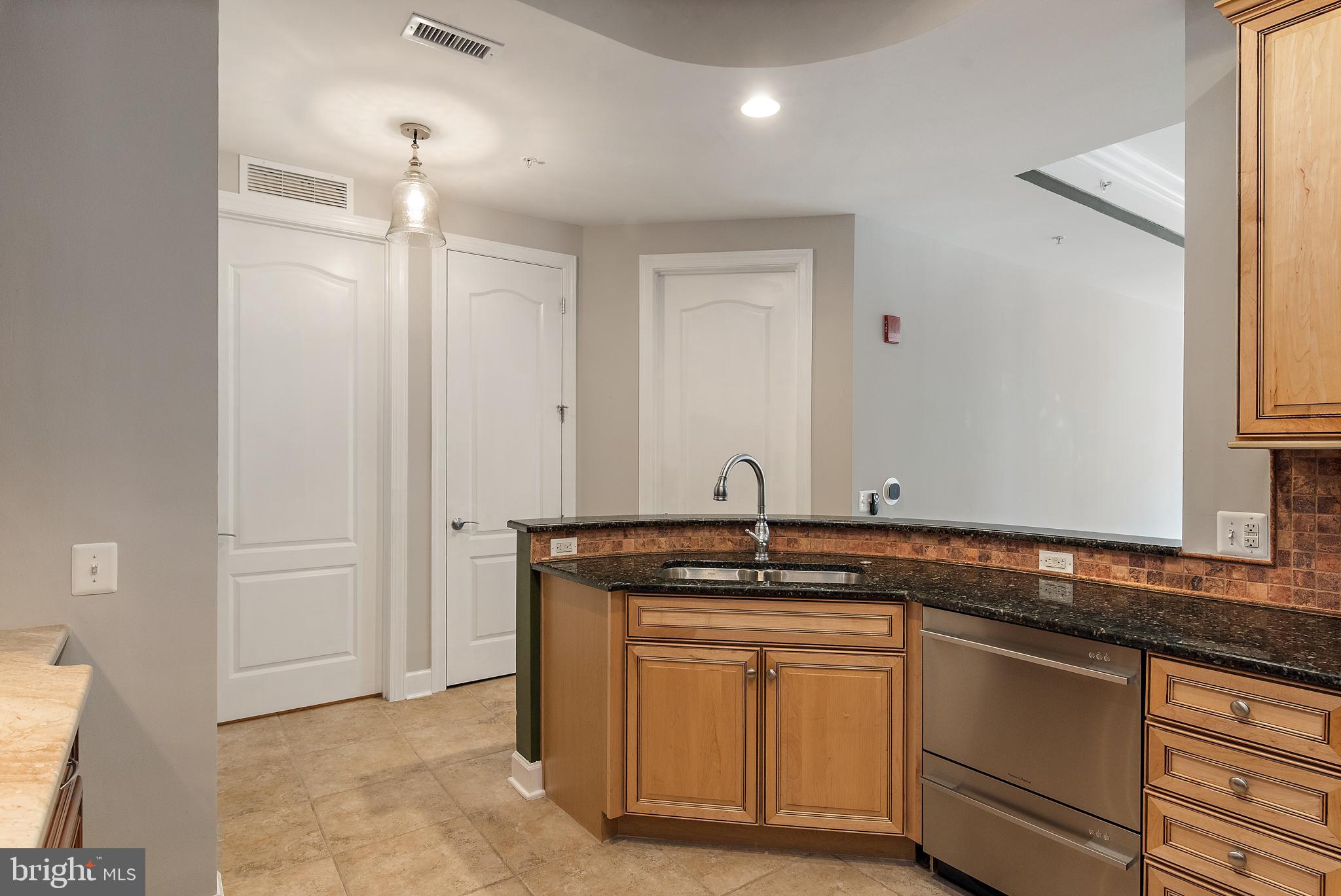 GRANDVIEW AT ANNAPOLIS TOWNE CENTRE - Residential