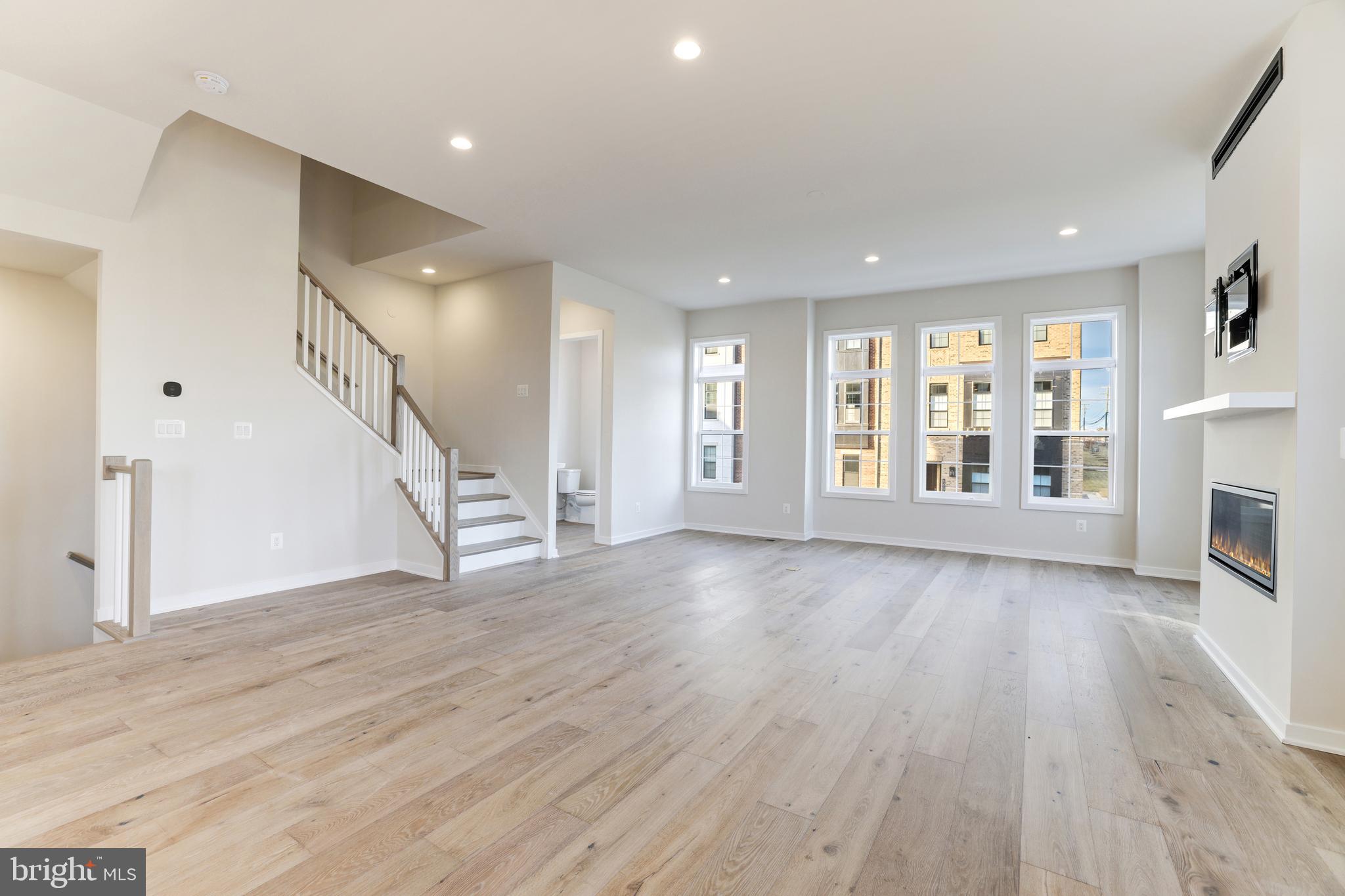 REGENCY AT BELMONT - Residential Lease