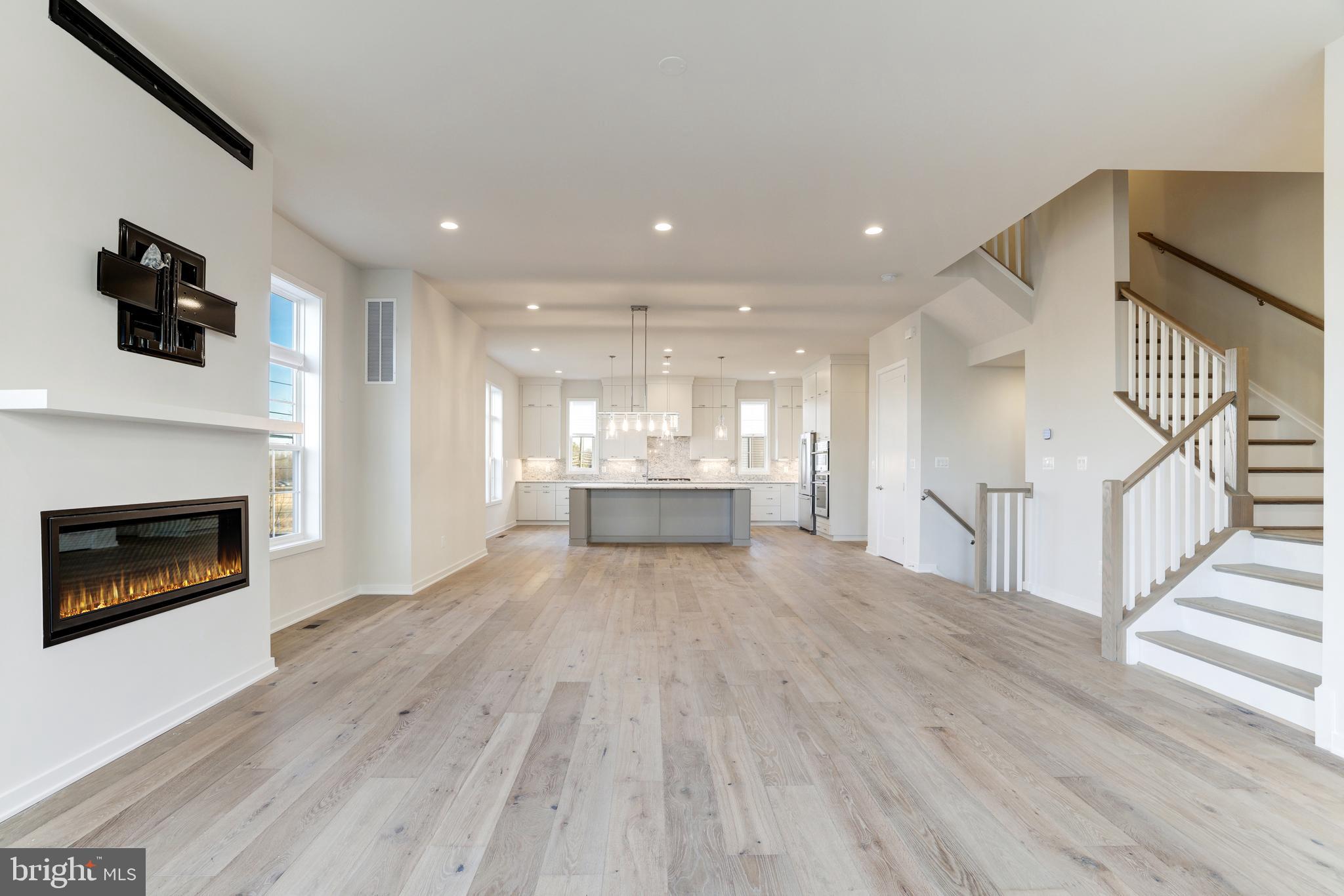 REGENCY AT BELMONT - Residential Lease