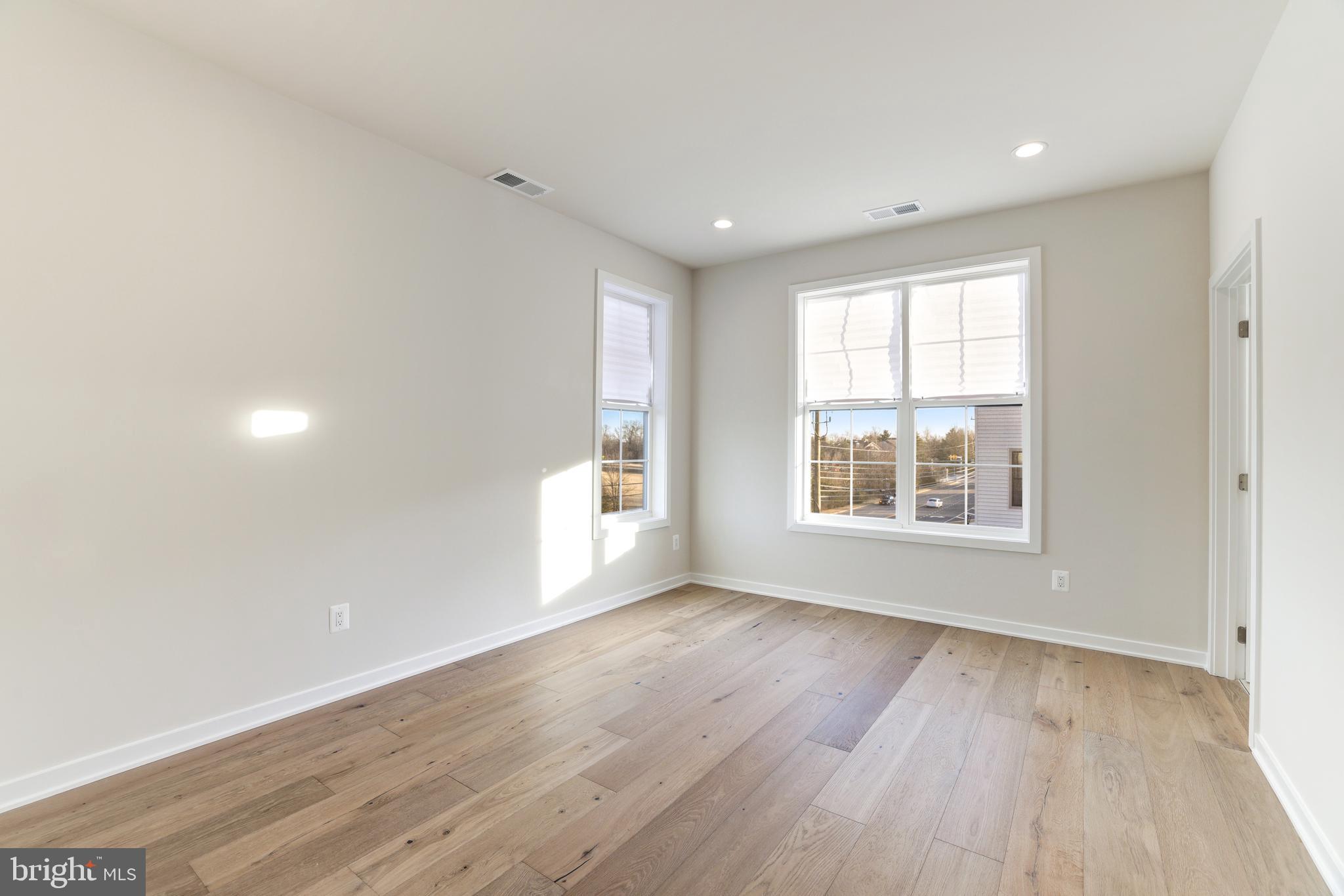 REGENCY AT BELMONT - Residential Lease