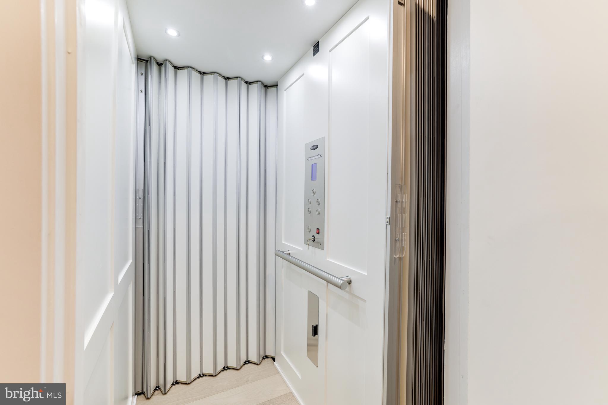 REGENCY AT BELMONT - Residential Lease