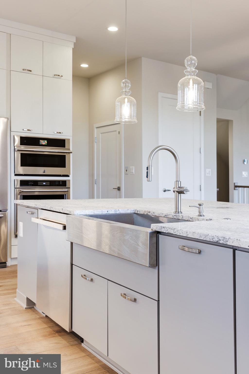 REGENCY AT BELMONT - Residential Lease