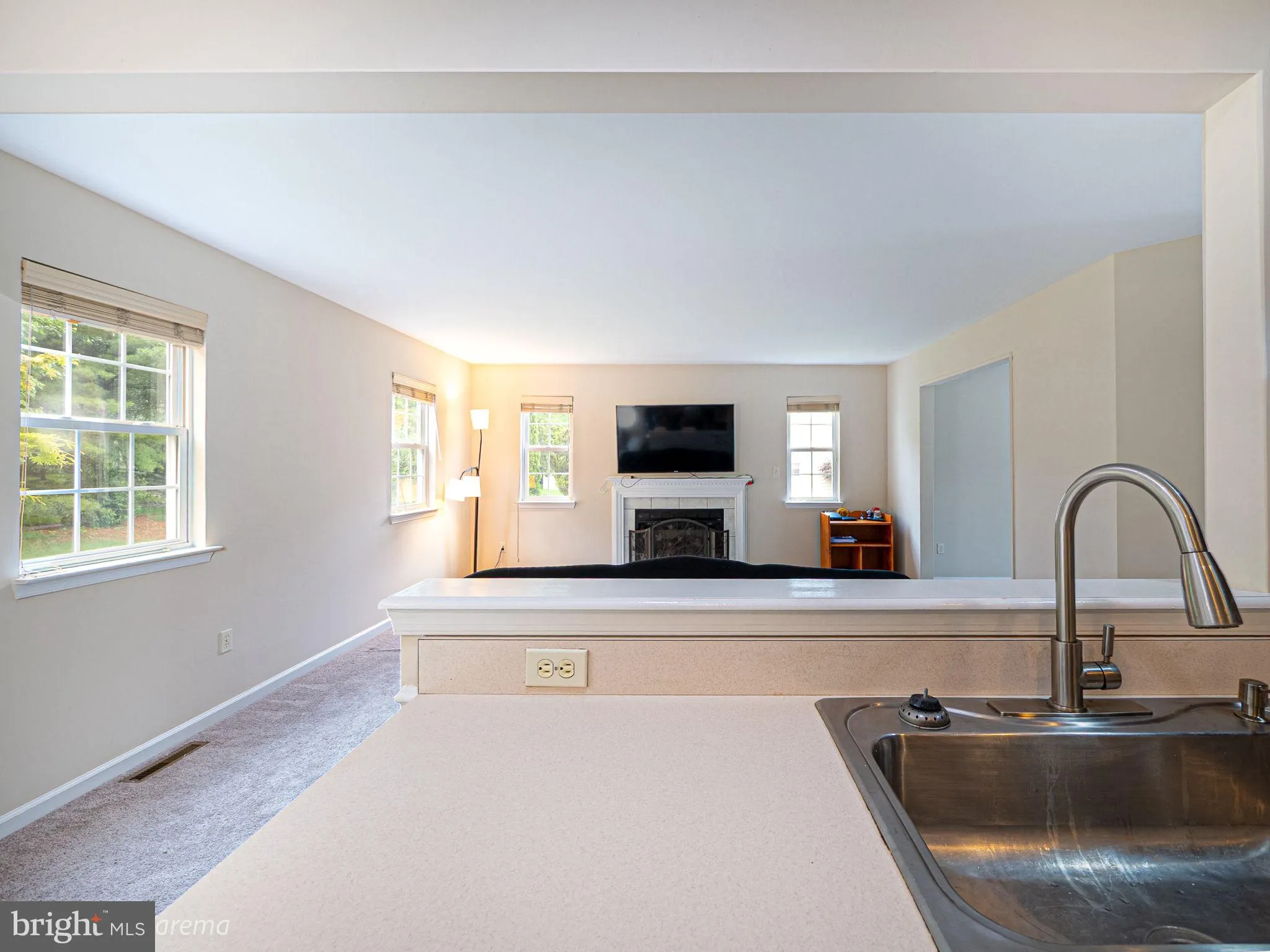 Easton, Pennsylvania 18040, United States, 4 Bedrooms Bedrooms, ,3 BathroomsBathrooms,Residential,Active,149032