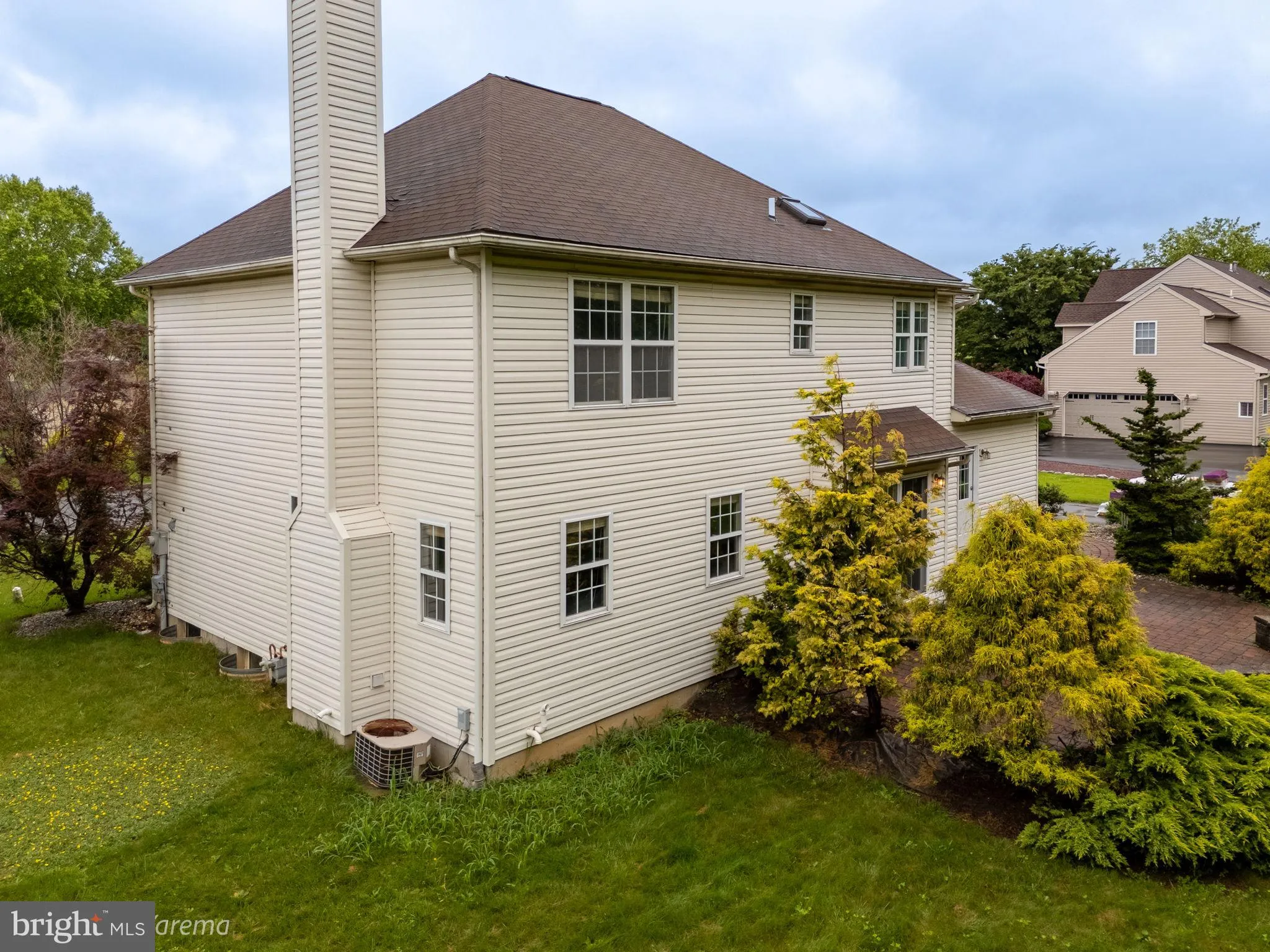 Easton, Pennsylvania 18040, United States, 4 Bedrooms Bedrooms, ,3 BathroomsBathrooms,Residential,Active,149032