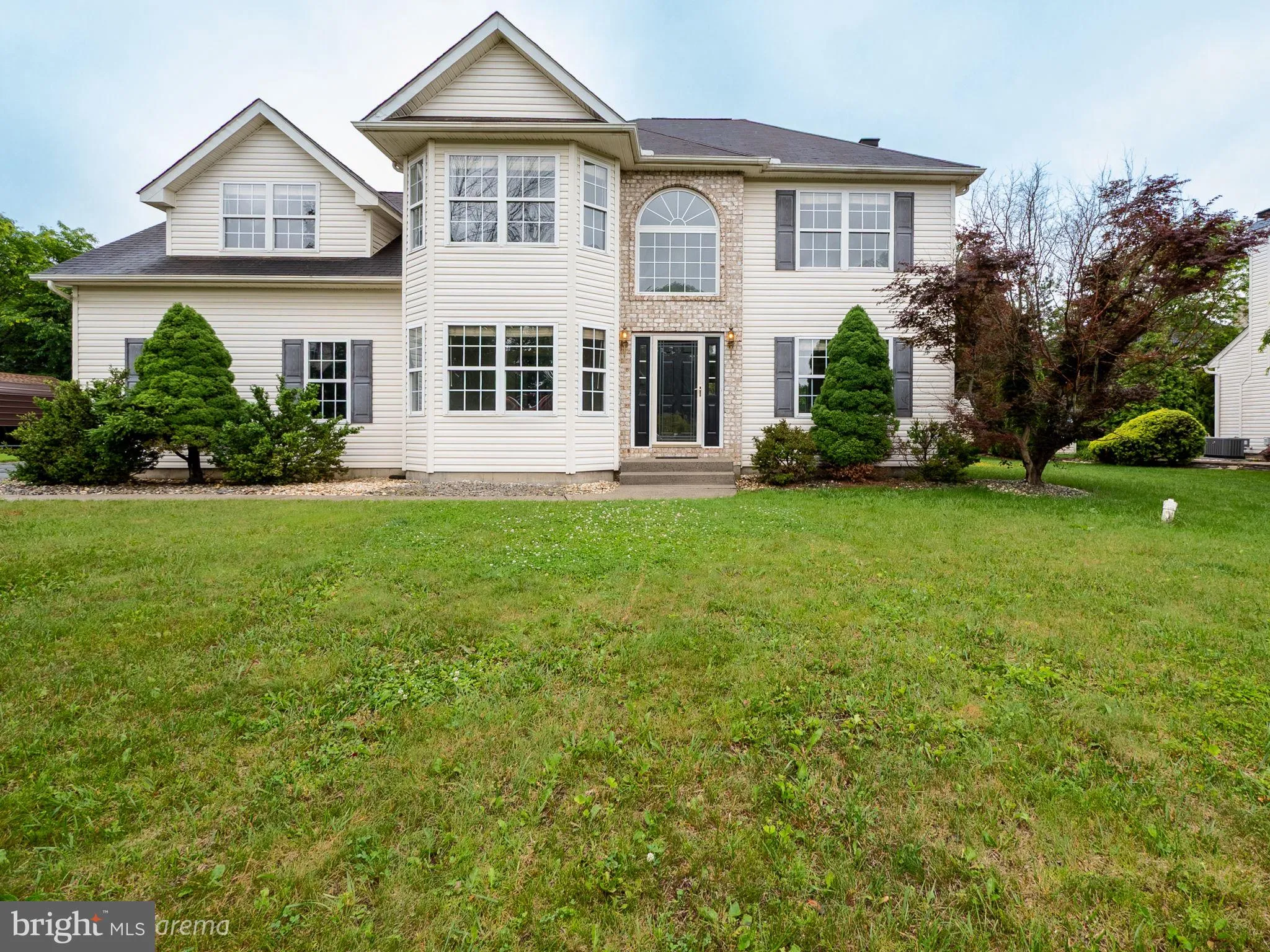 Easton, Pennsylvania 18040, United States, 4 Bedrooms Bedrooms, ,3 BathroomsBathrooms,Residential,Active,149032