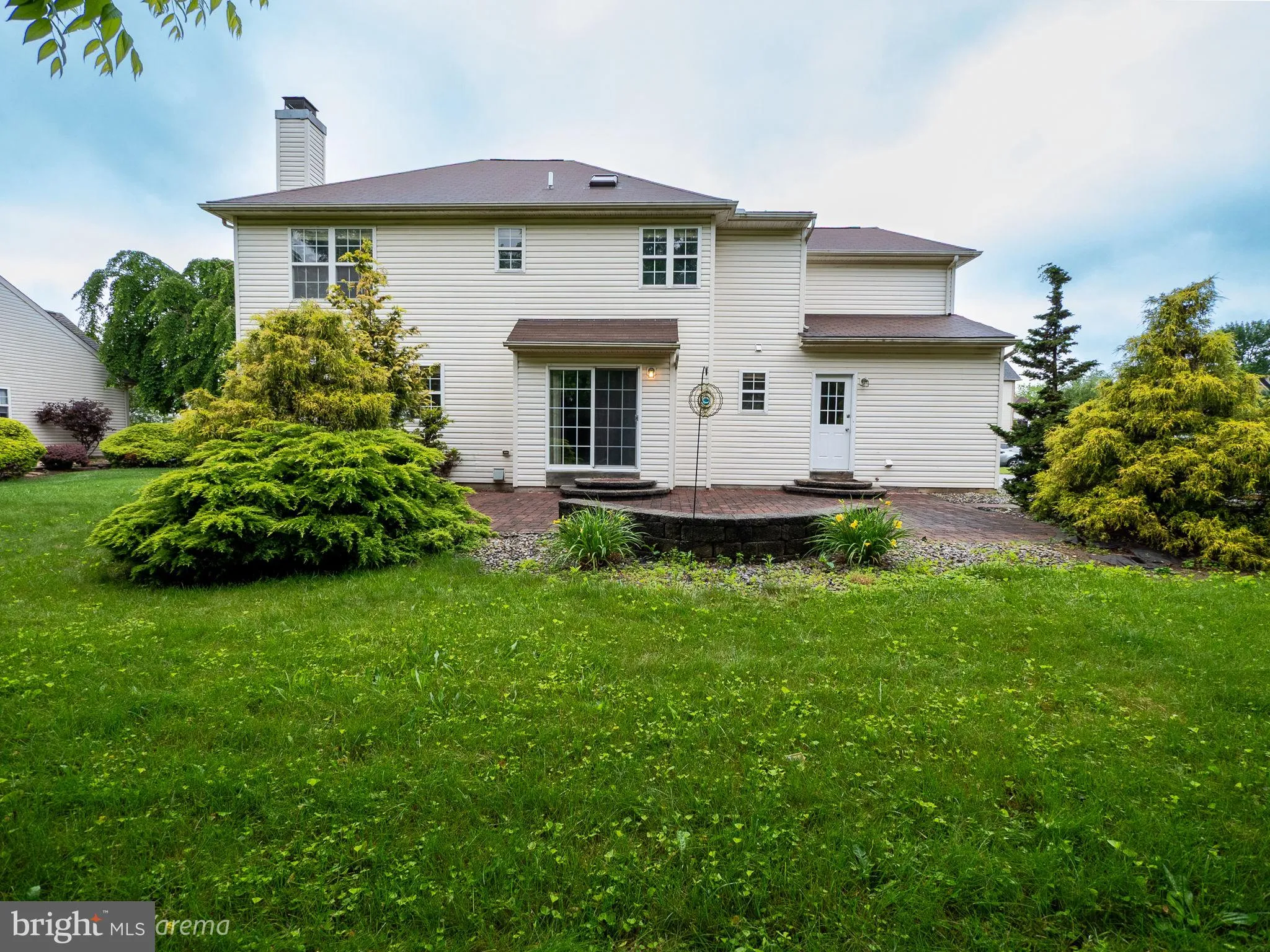 Easton, Pennsylvania 18040, United States, 4 Bedrooms Bedrooms, ,3 BathroomsBathrooms,Residential,Active,149032