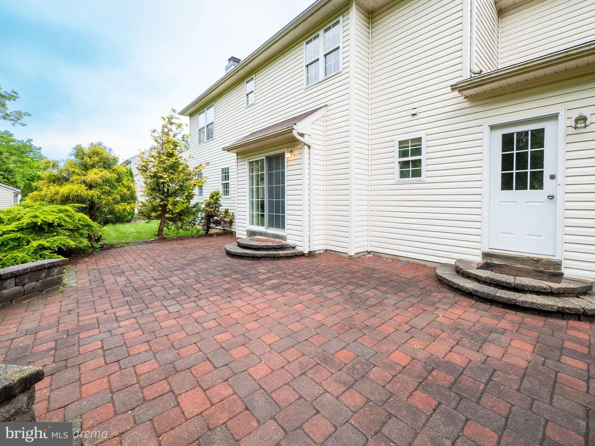 Easton, Pennsylvania 18040, United States, 4 Bedrooms Bedrooms, ,3 BathroomsBathrooms,Residential,Active,149032