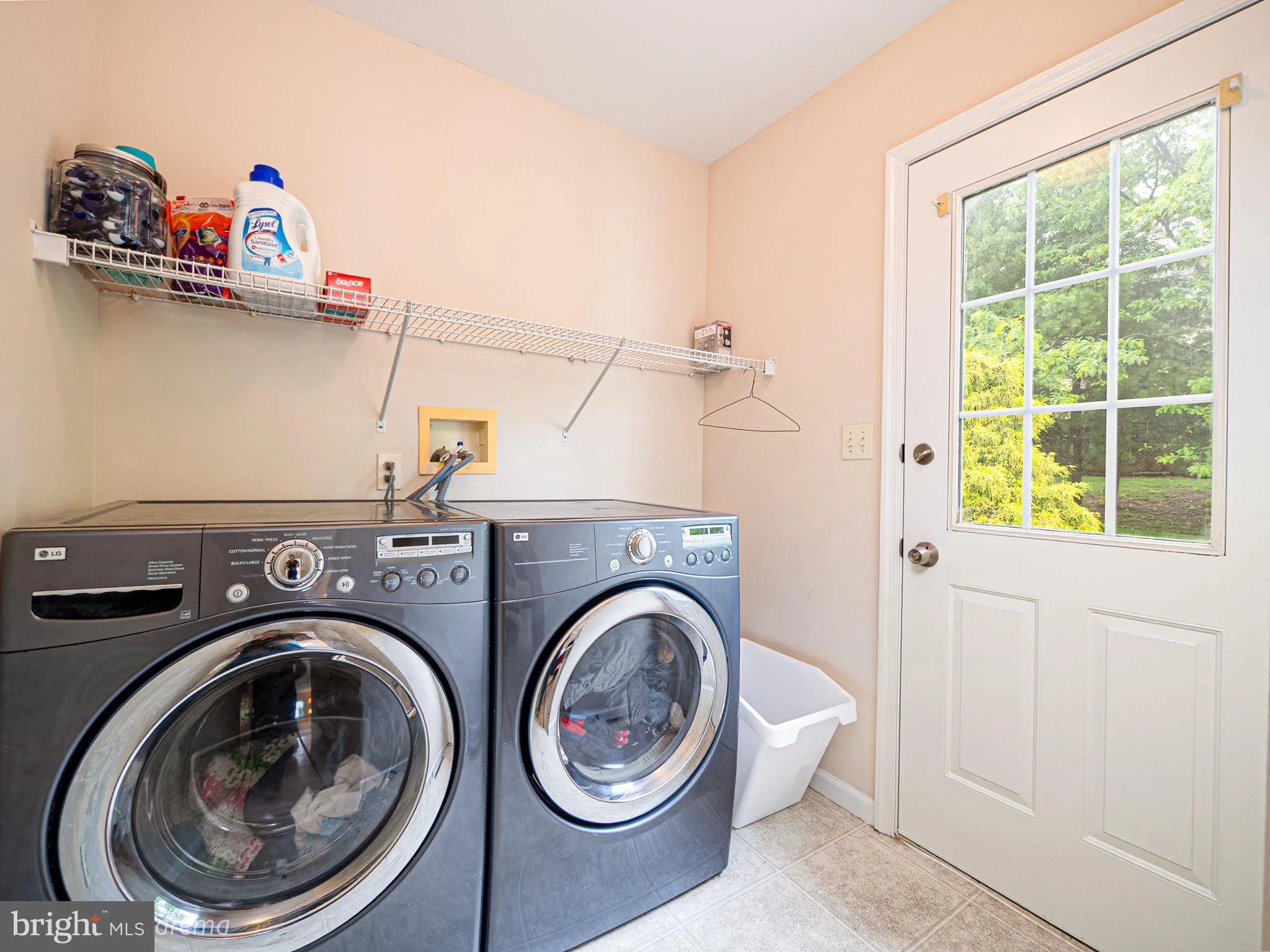 Easton, Pennsylvania 18040, United States, 4 Bedrooms Bedrooms, ,3 BathroomsBathrooms,Residential,Active,149032