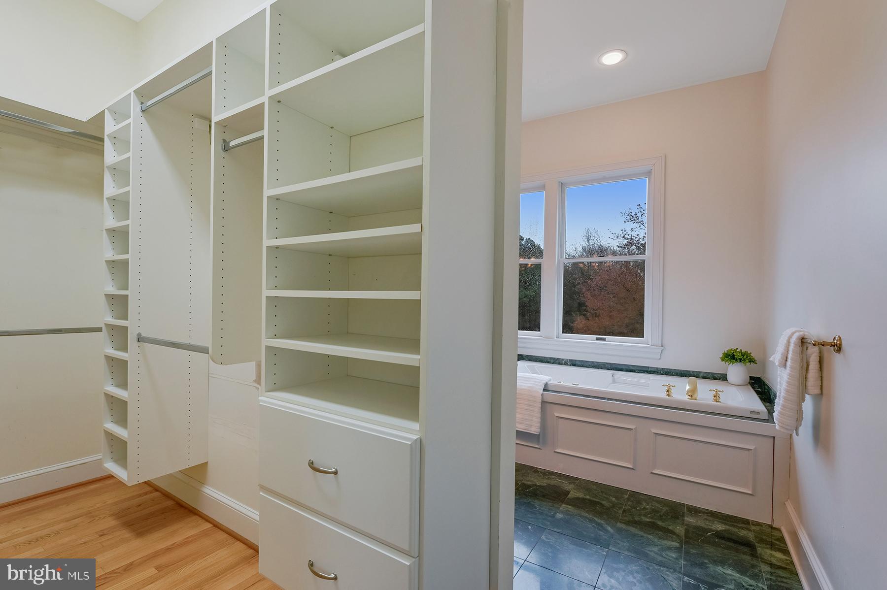 FISHING CREEK FARM - Residential