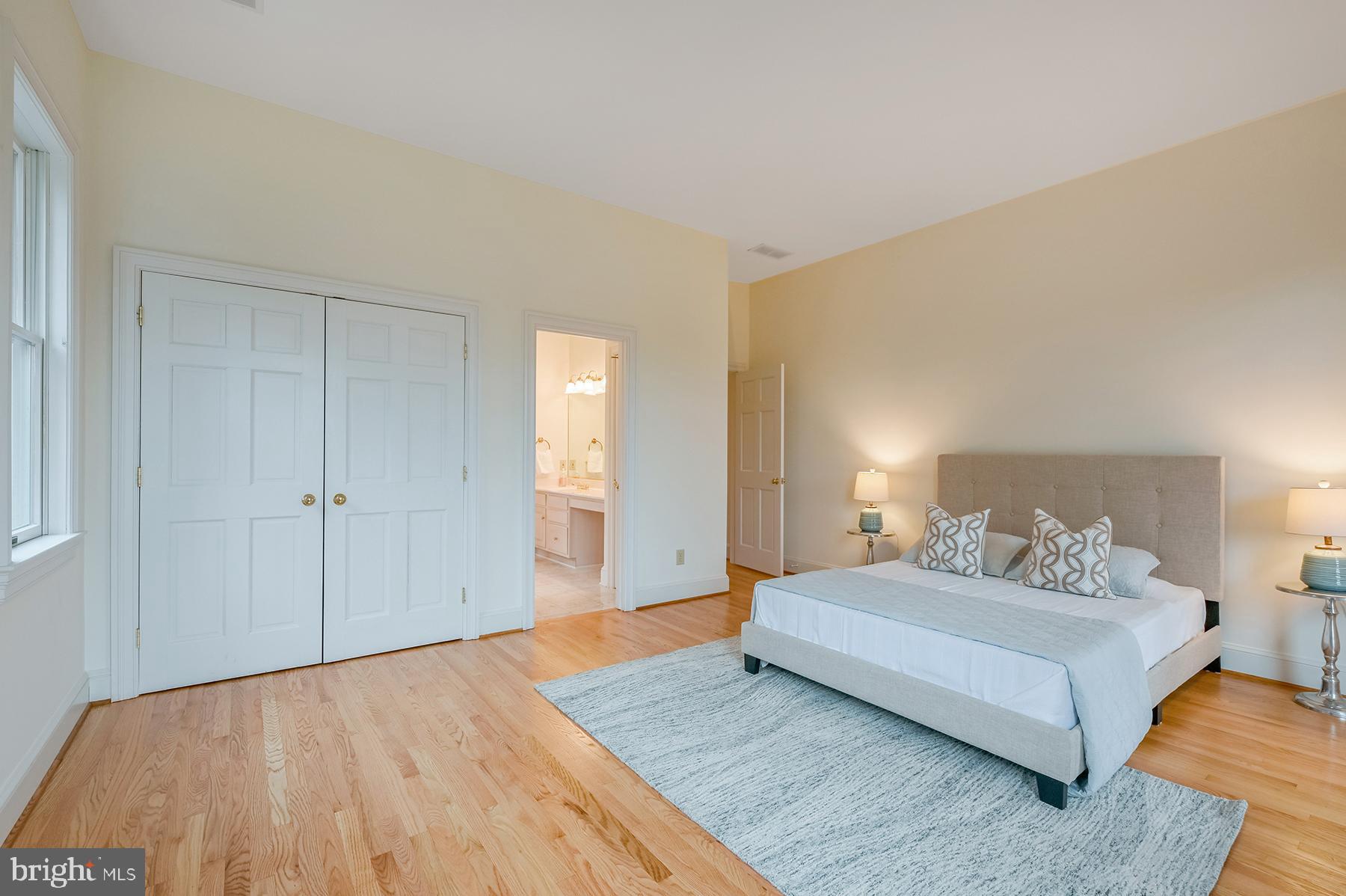 FISHING CREEK FARM - Residential