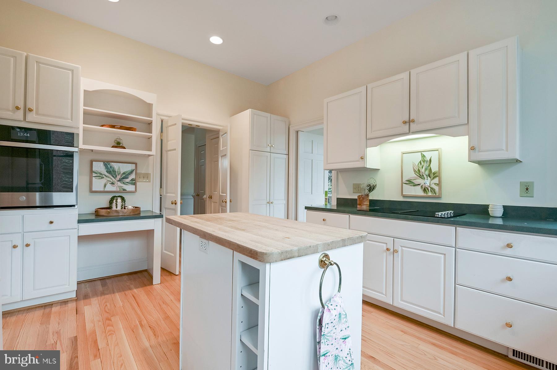 FISHING CREEK FARM - Residential