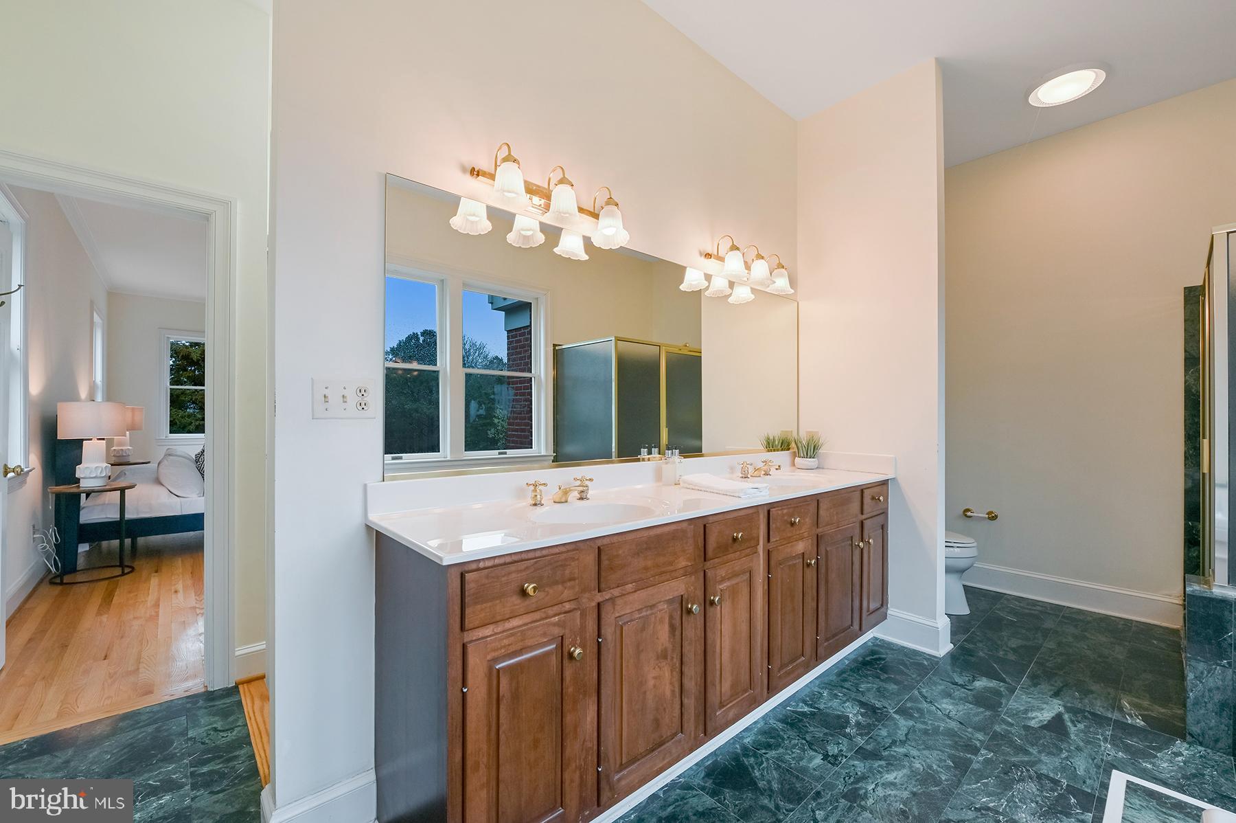 FISHING CREEK FARM - Residential