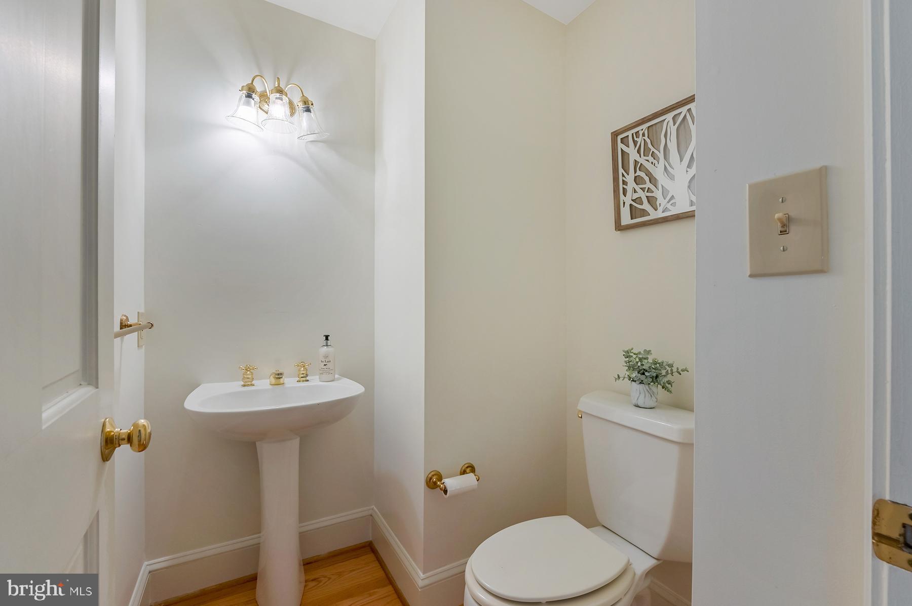 FISHING CREEK FARM - Residential