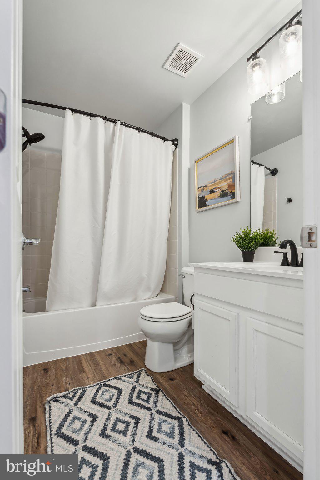 STAFFORD LAKES VILLAGE - Residential