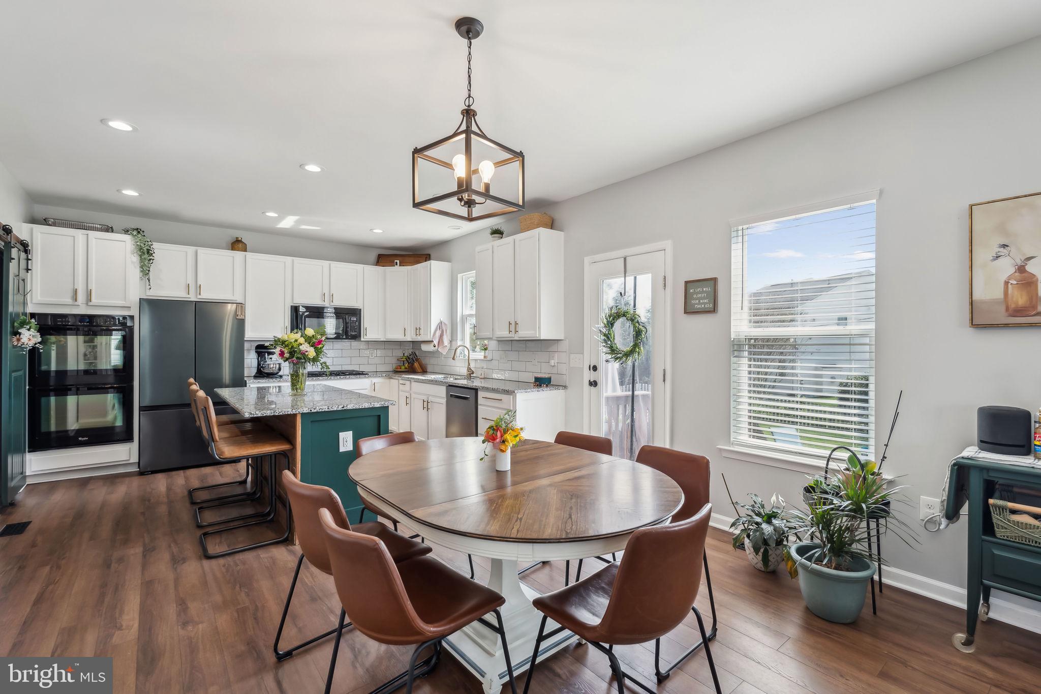 STAFFORD LAKES VILLAGE - Residential