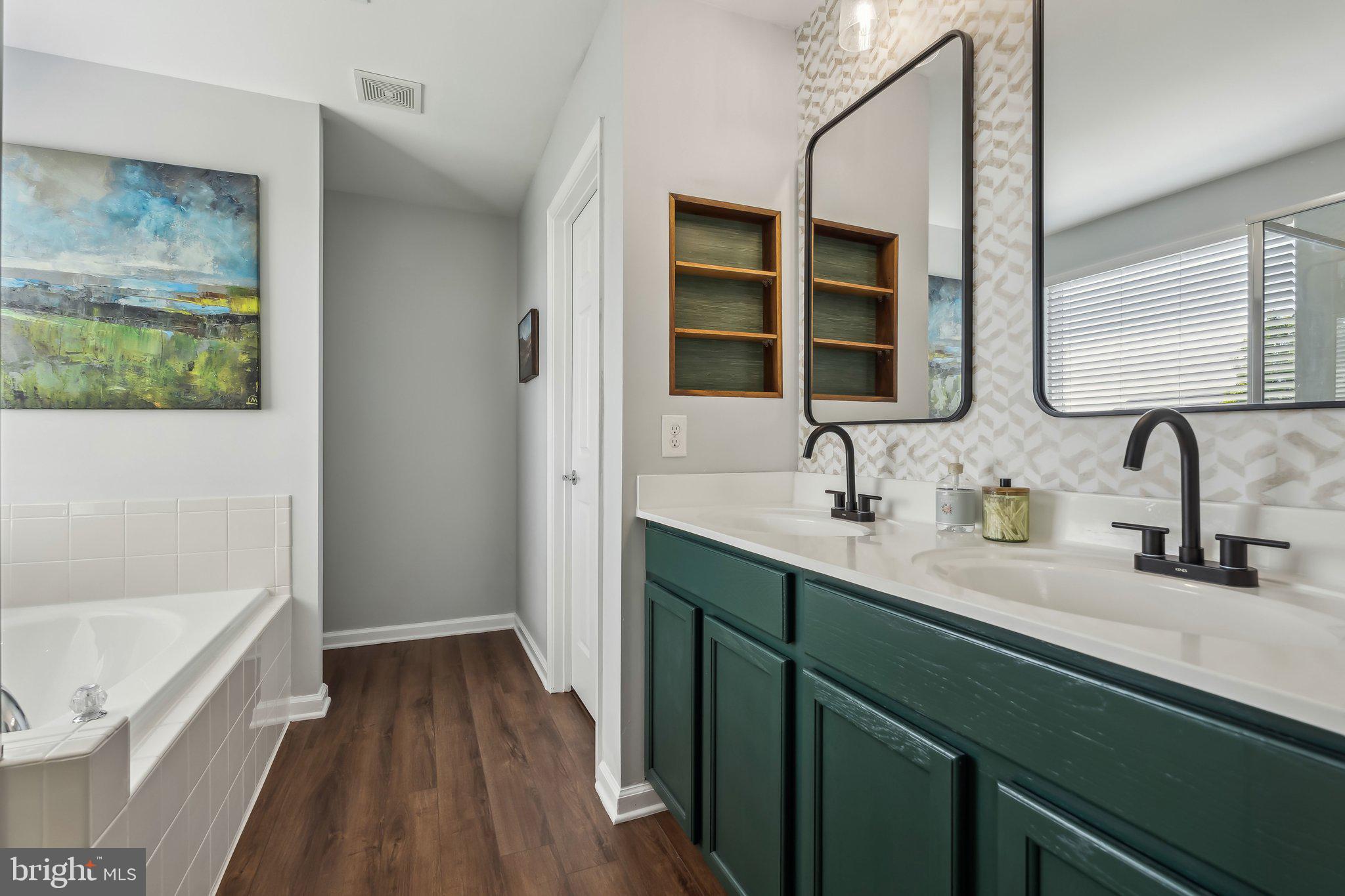 STAFFORD LAKES VILLAGE - Residential