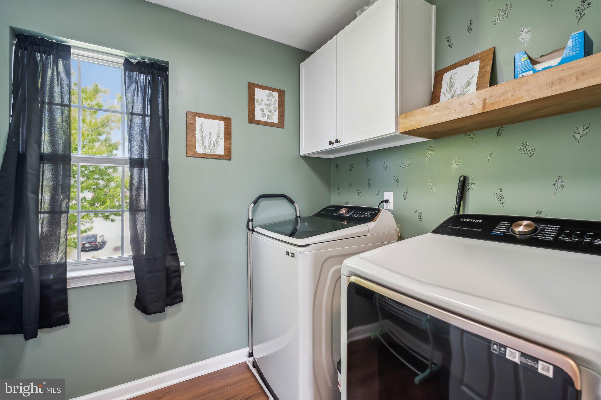 STAFFORD LAKES VILLAGE - Residential