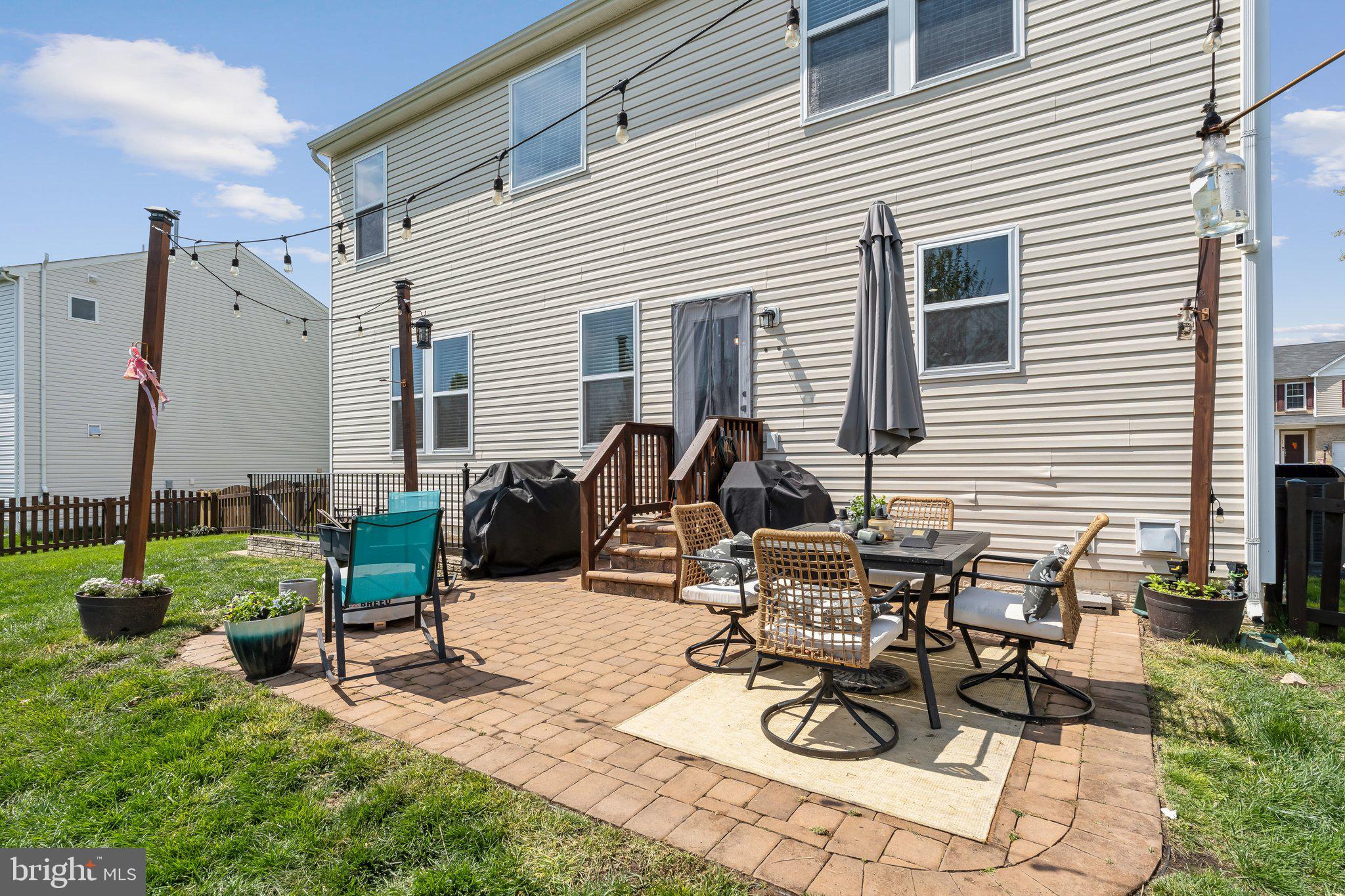 STAFFORD LAKES VILLAGE - Residential