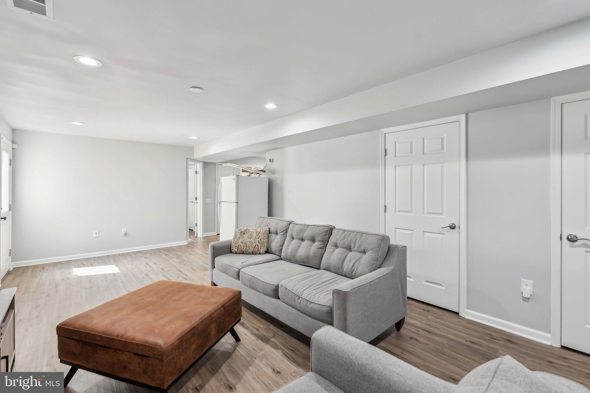 STAFFORD LAKES VILLAGE - Residential