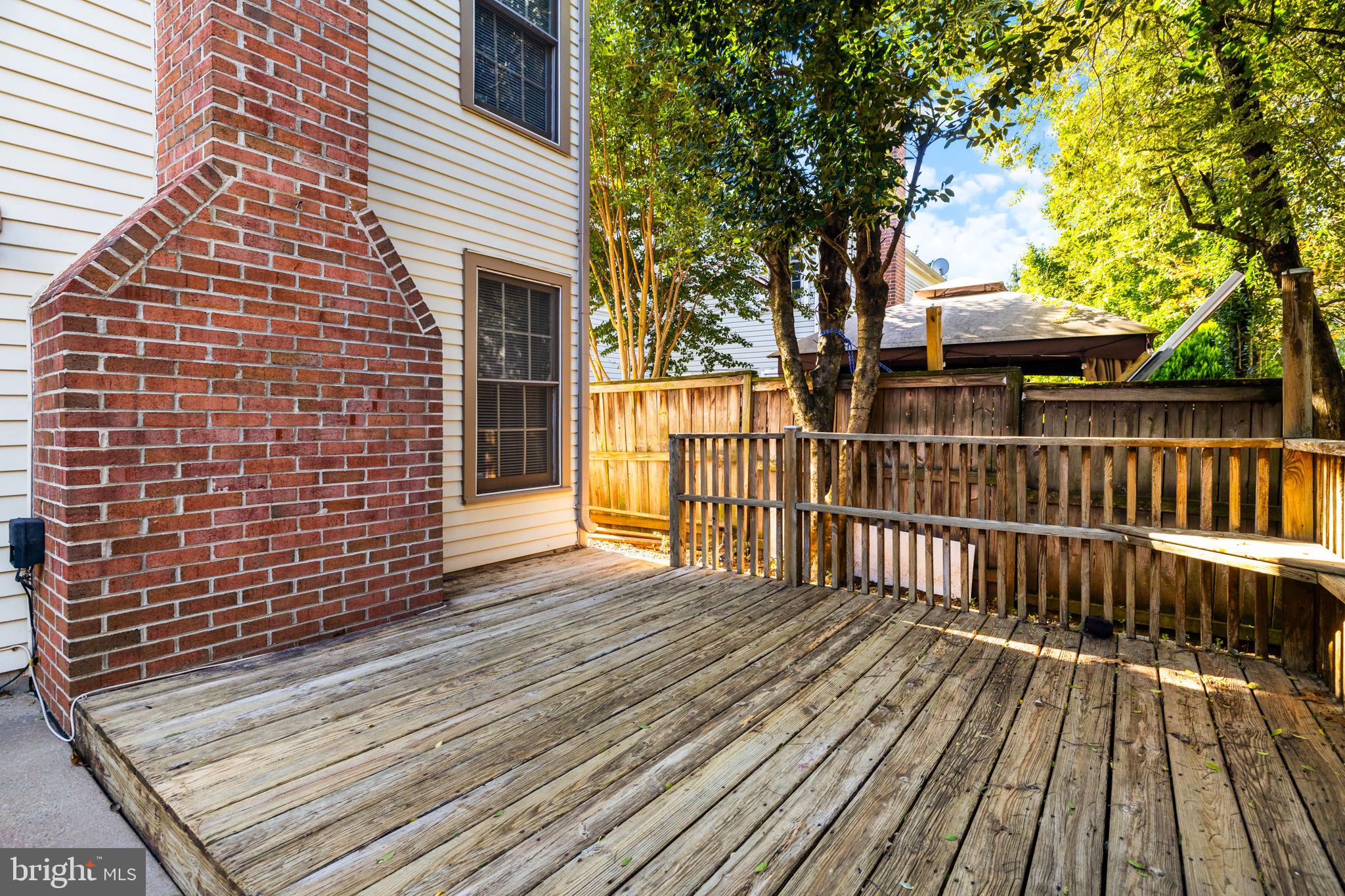 WOODLAND VILLAGE - Residential